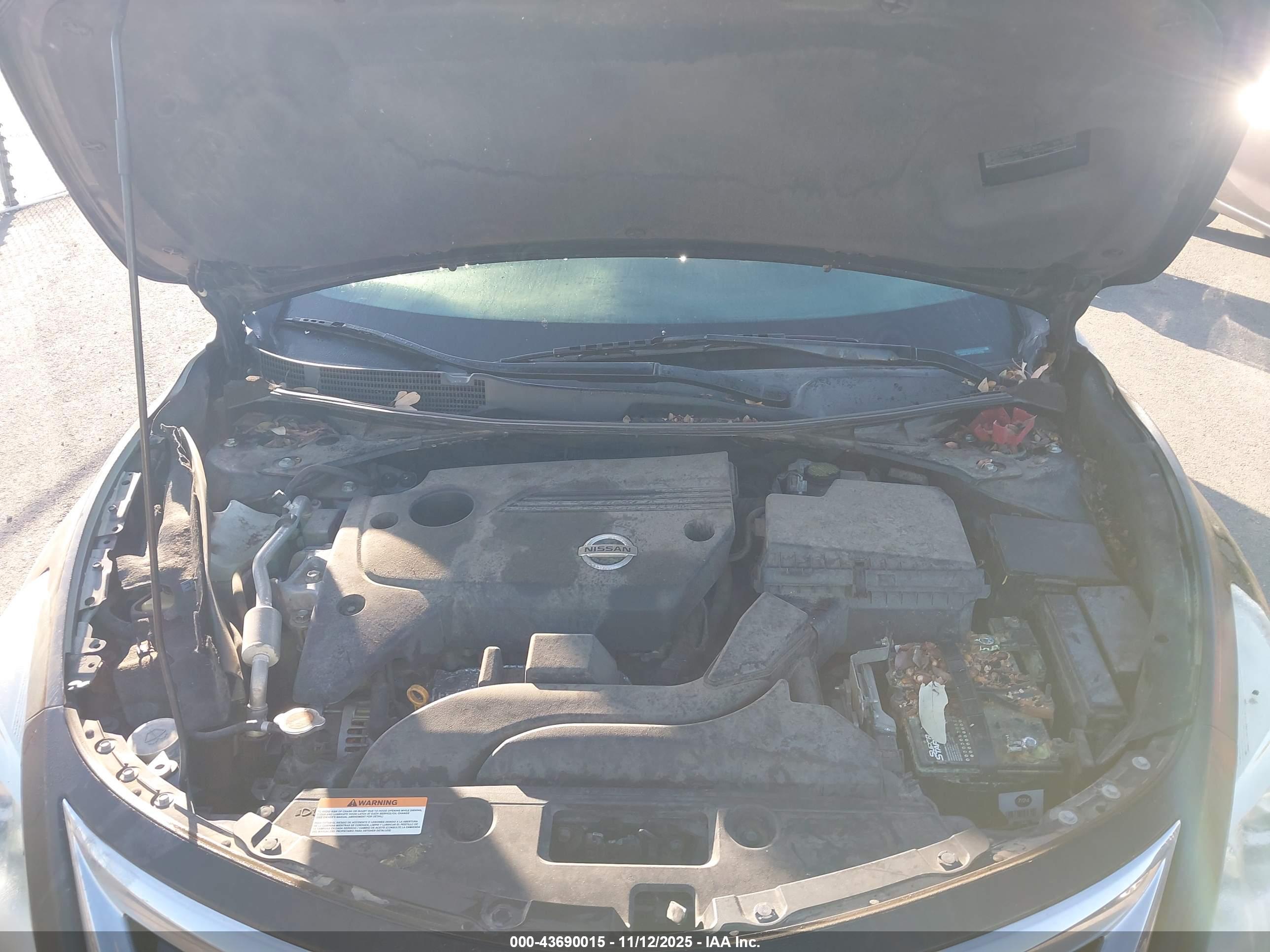 NISSAN ALTIMA image 10