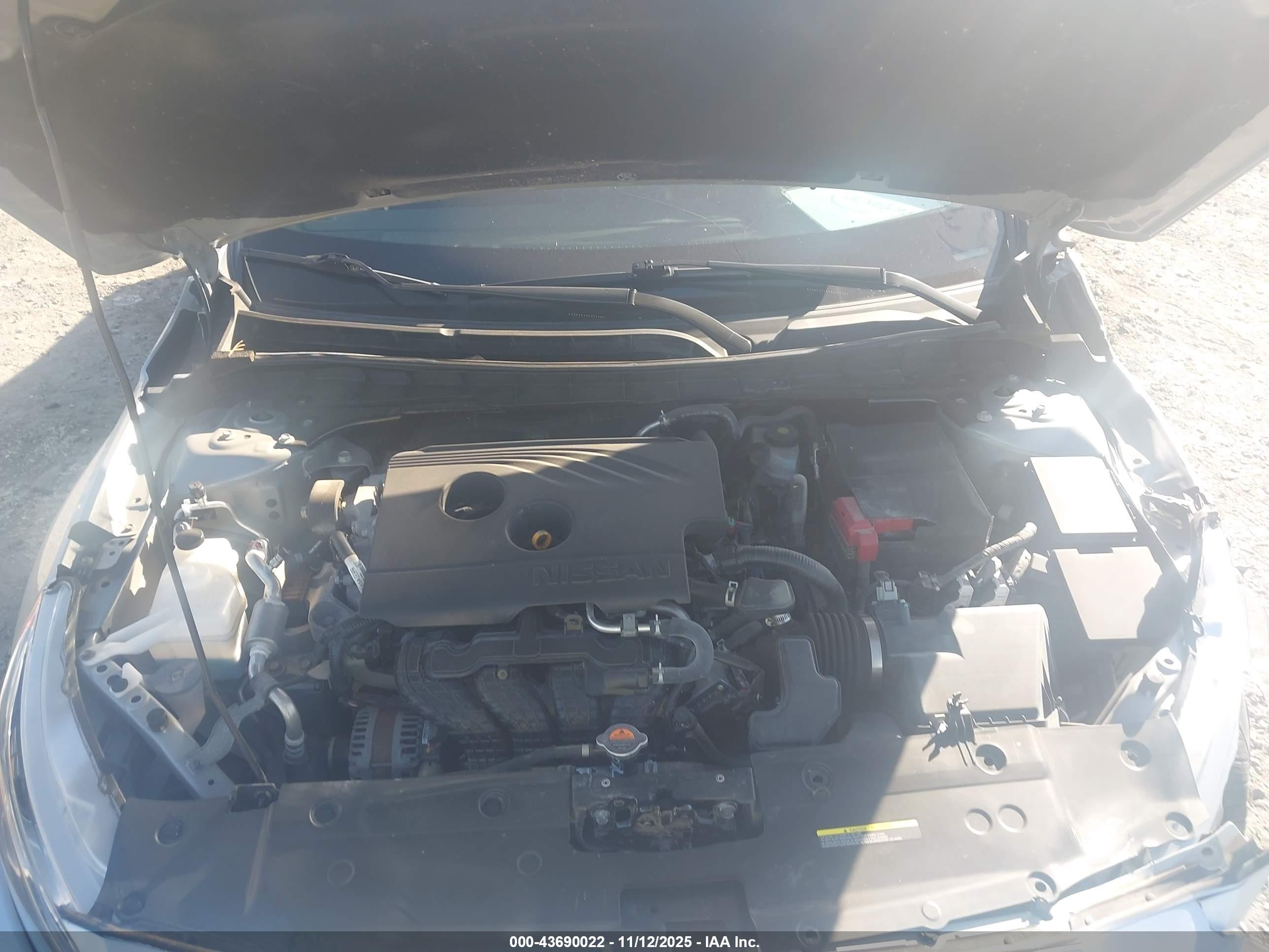 NISSAN ALTIMA image 10