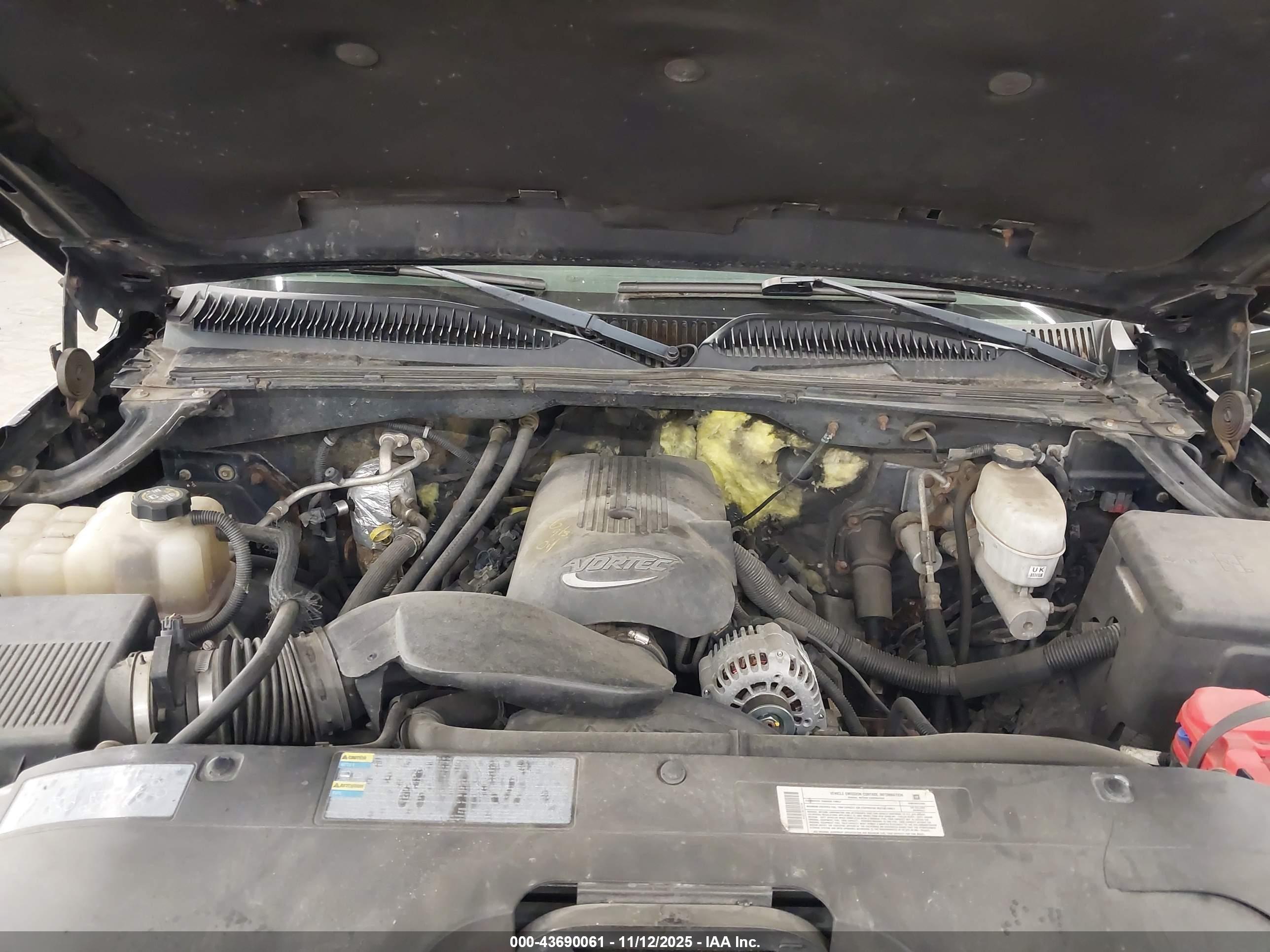 CHEVROLET SILVERADO image 10