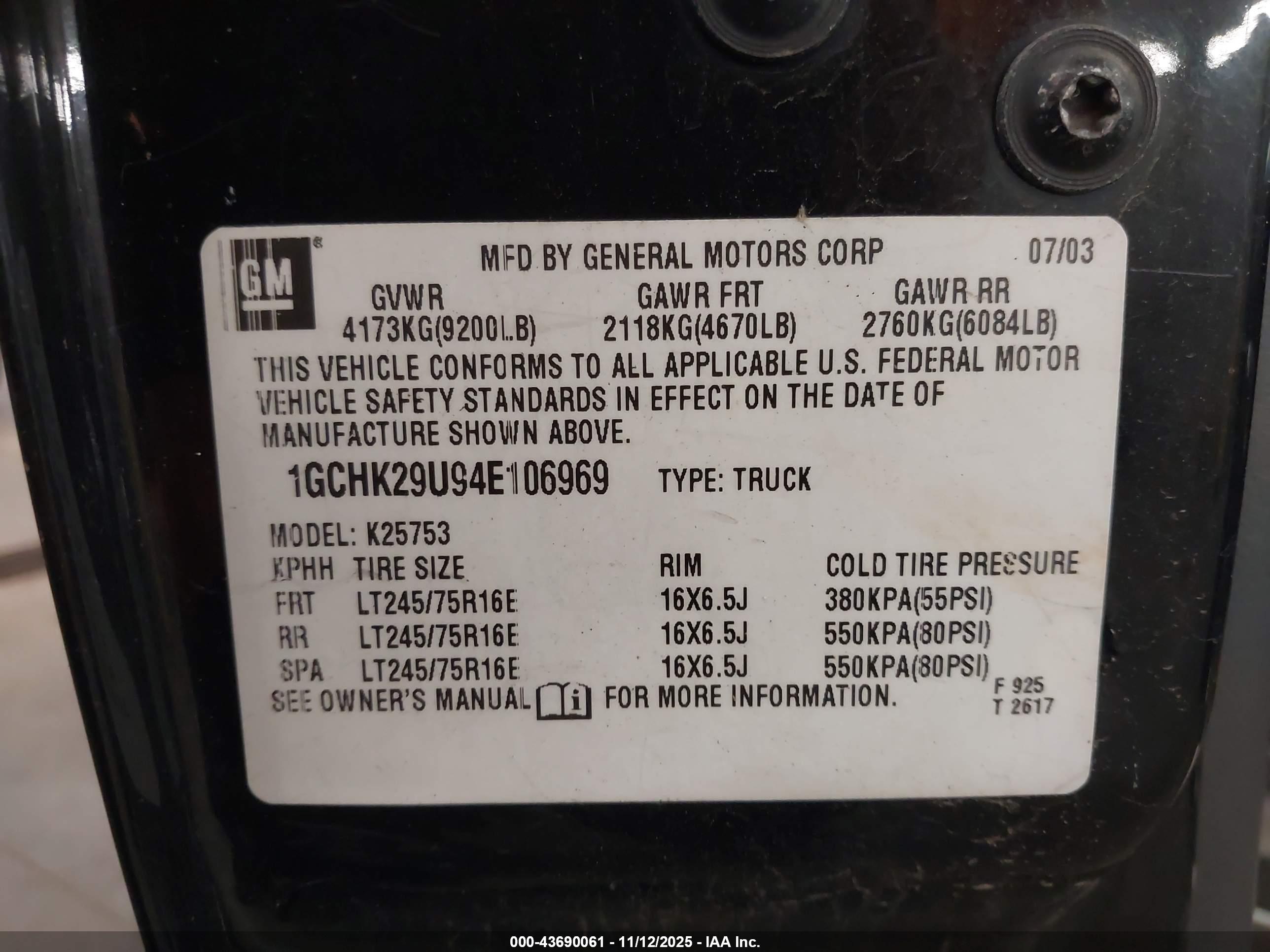 CHEVROLET SILVERADO image 9