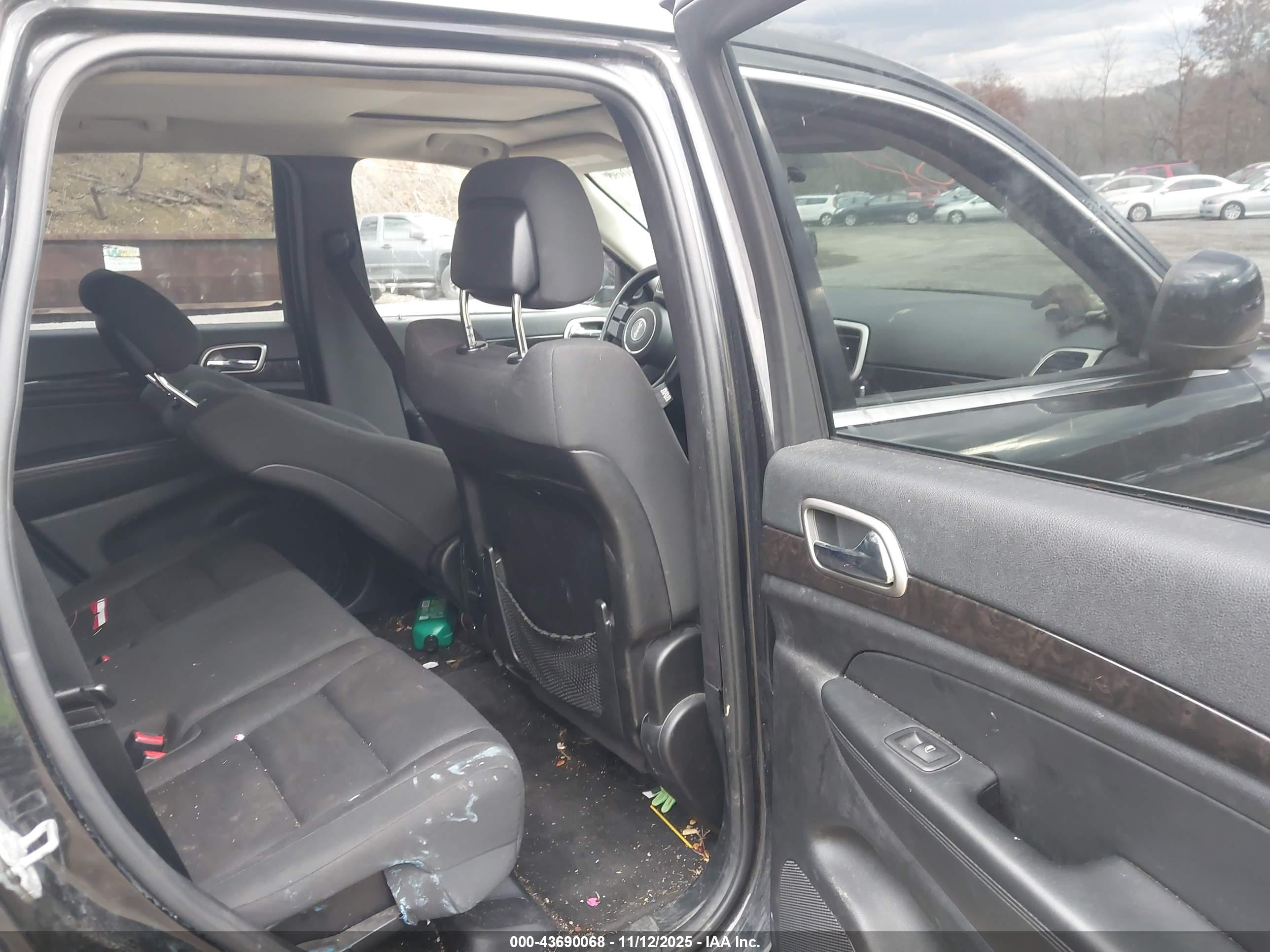 JEEP GRAND image 8