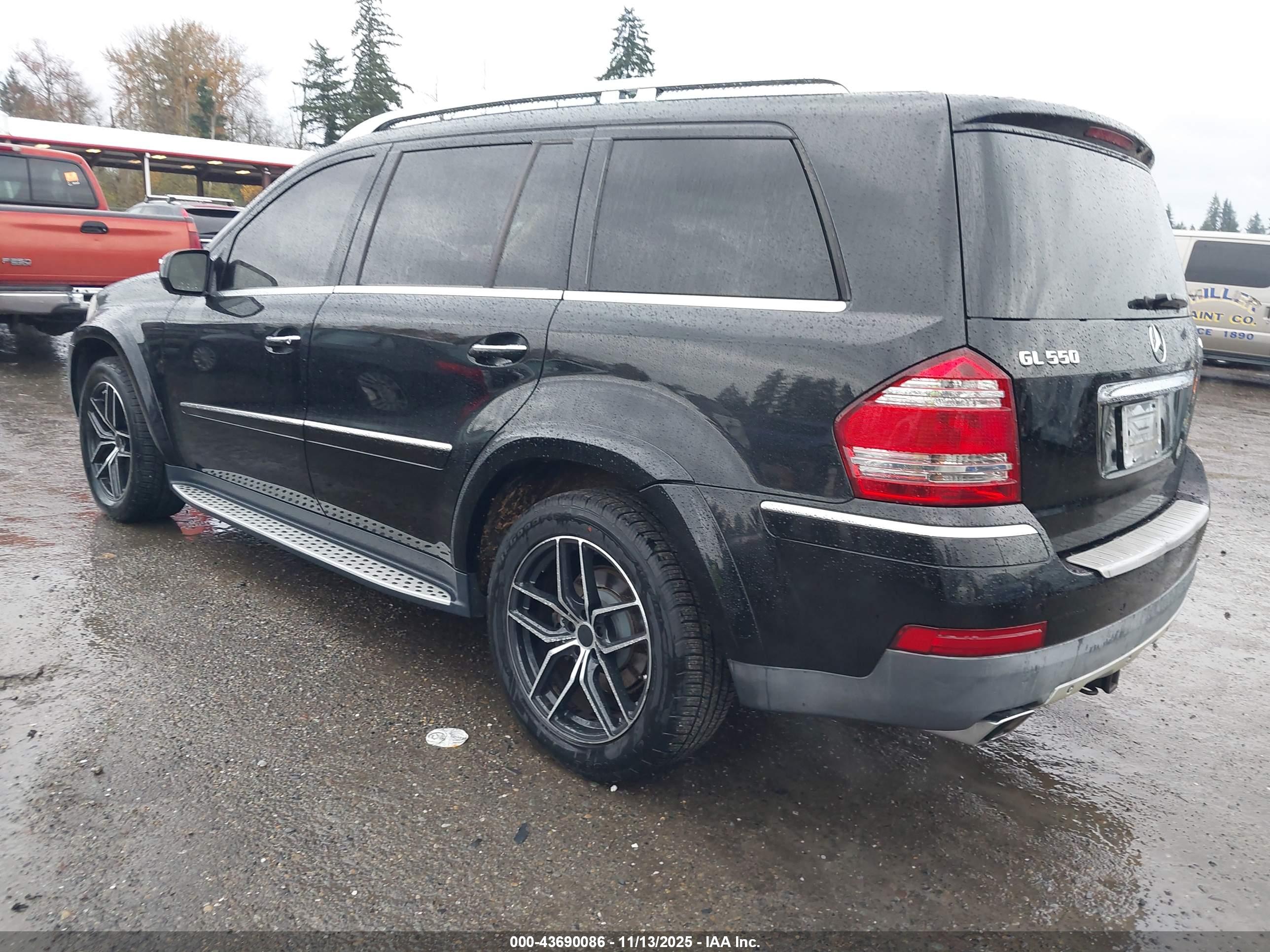 MERCEDES-BENZ GL image 3