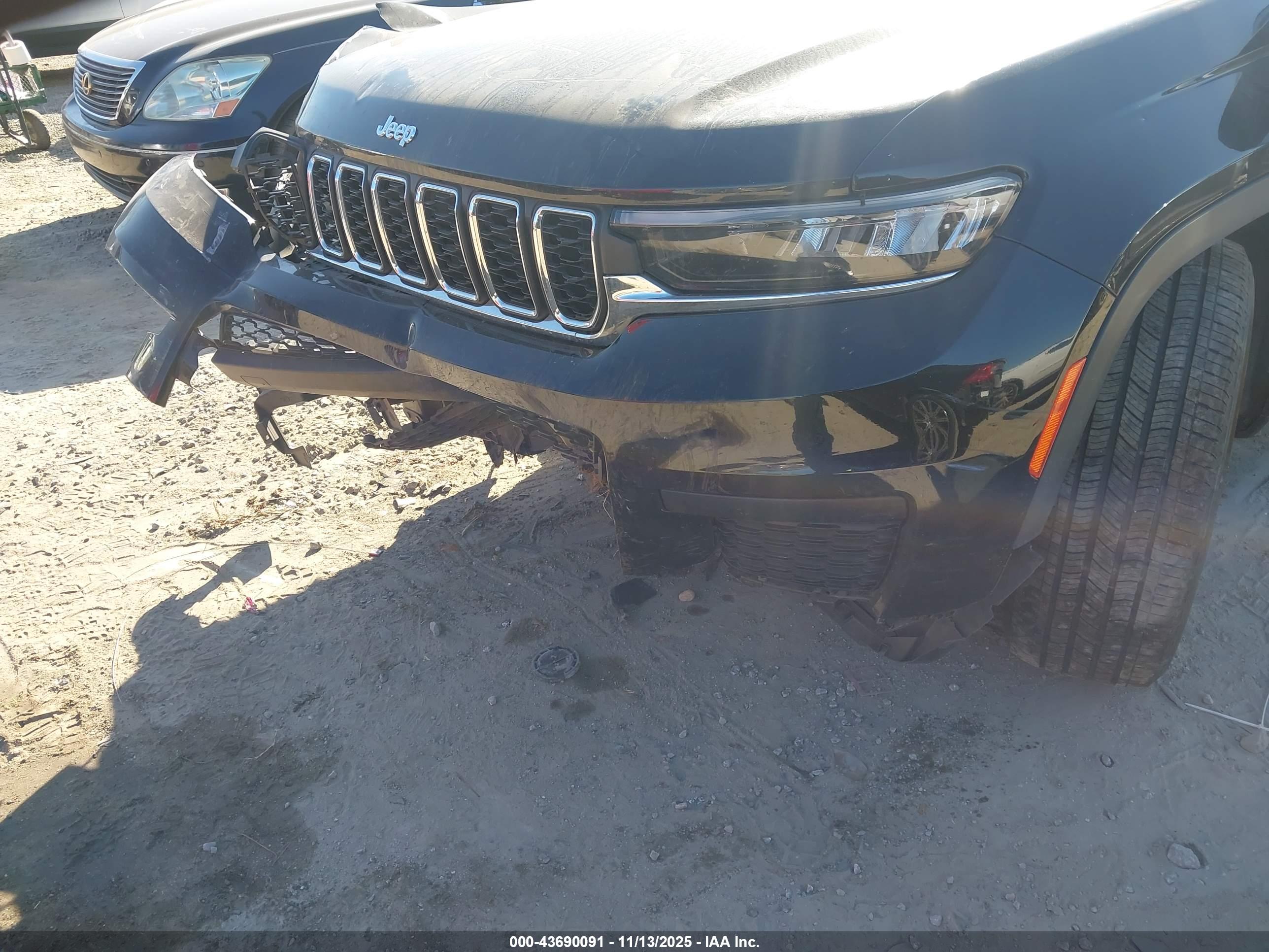 JEEP GRAND image 6