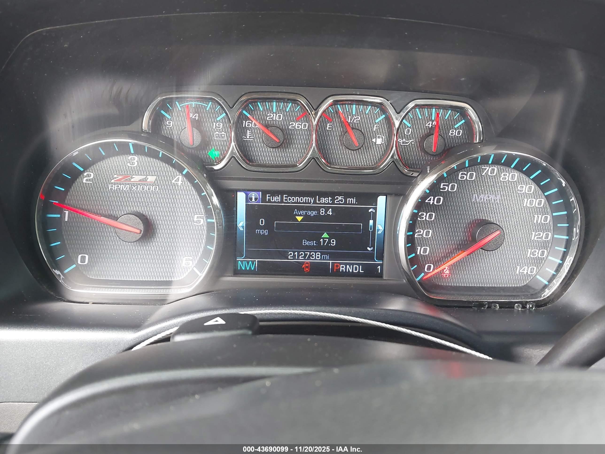 CHEVROLET SILVERADO image 6