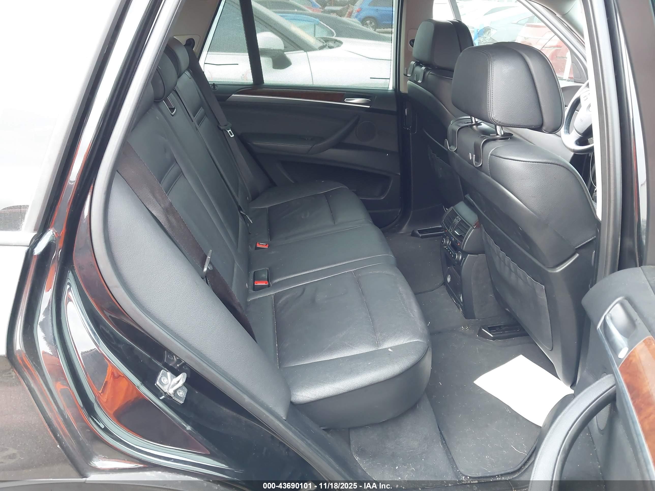BMW X5 image 8