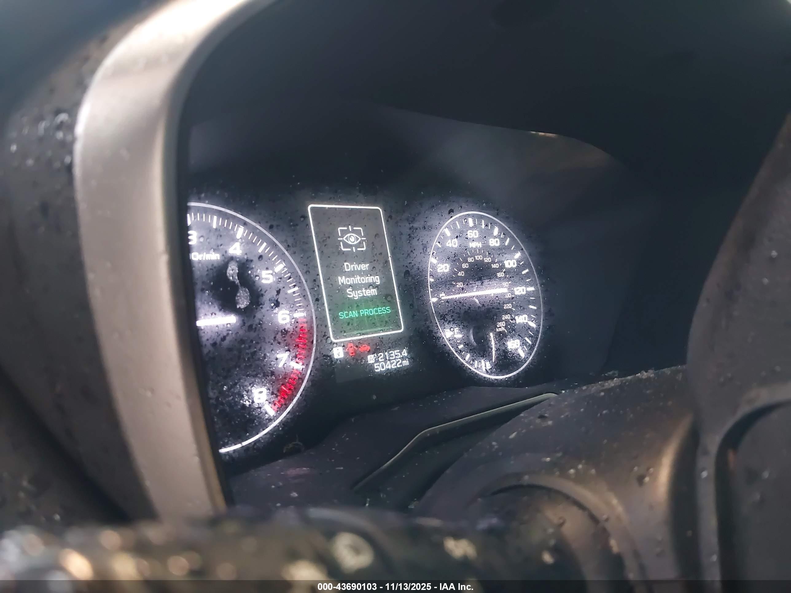 SUBARU OUTBACK image 7