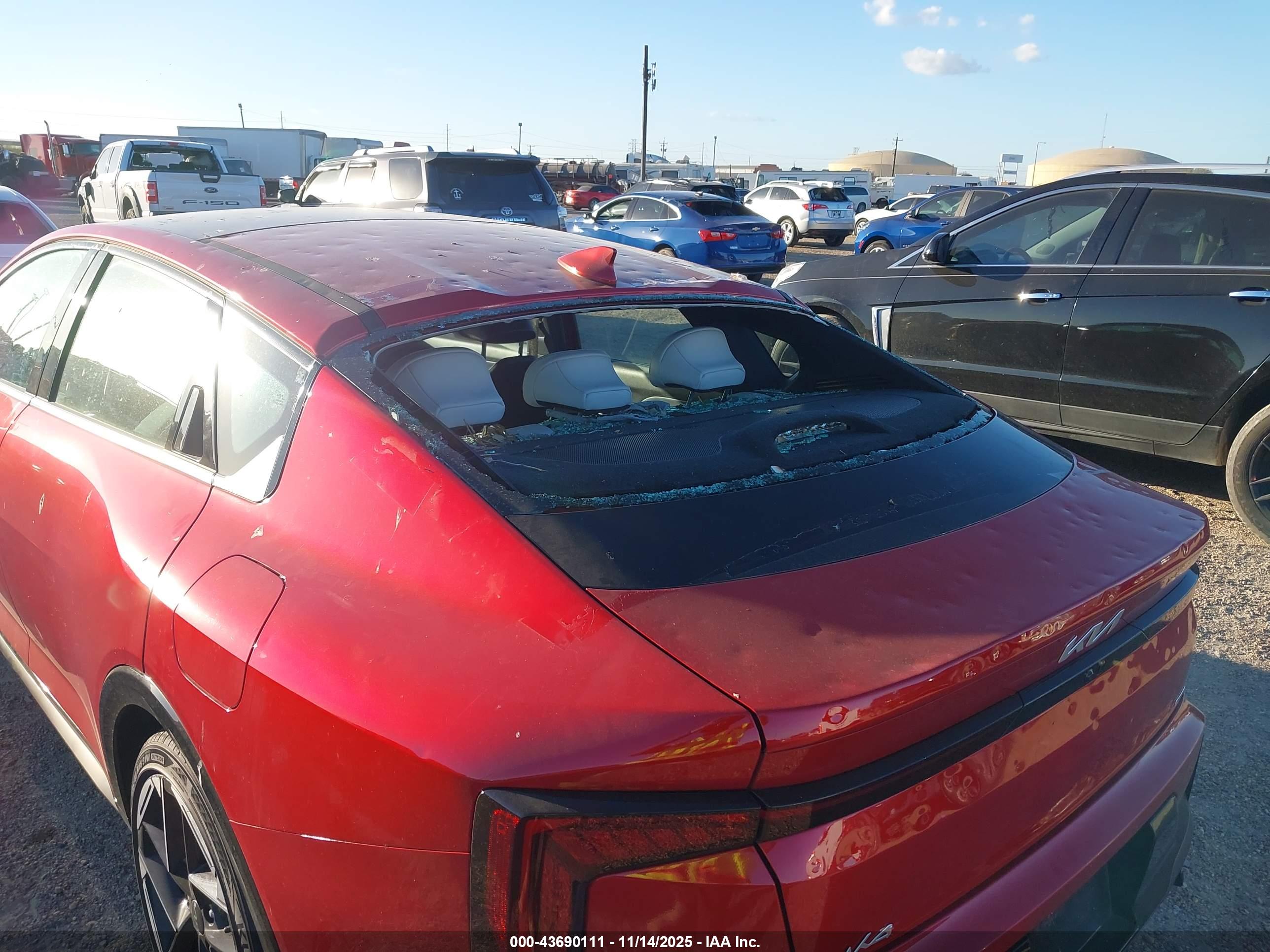 KIA K4 image 6