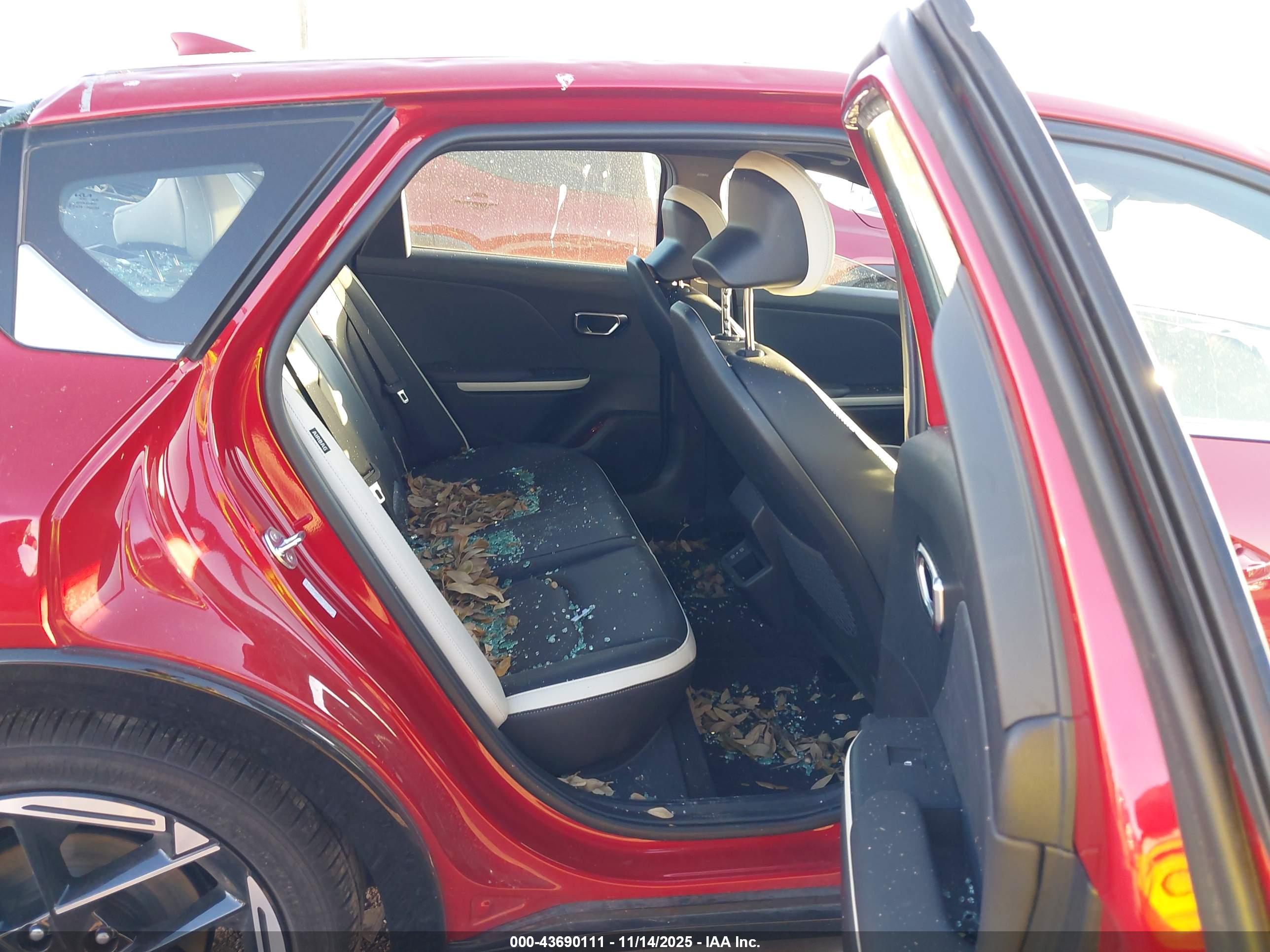 KIA K4 image 8