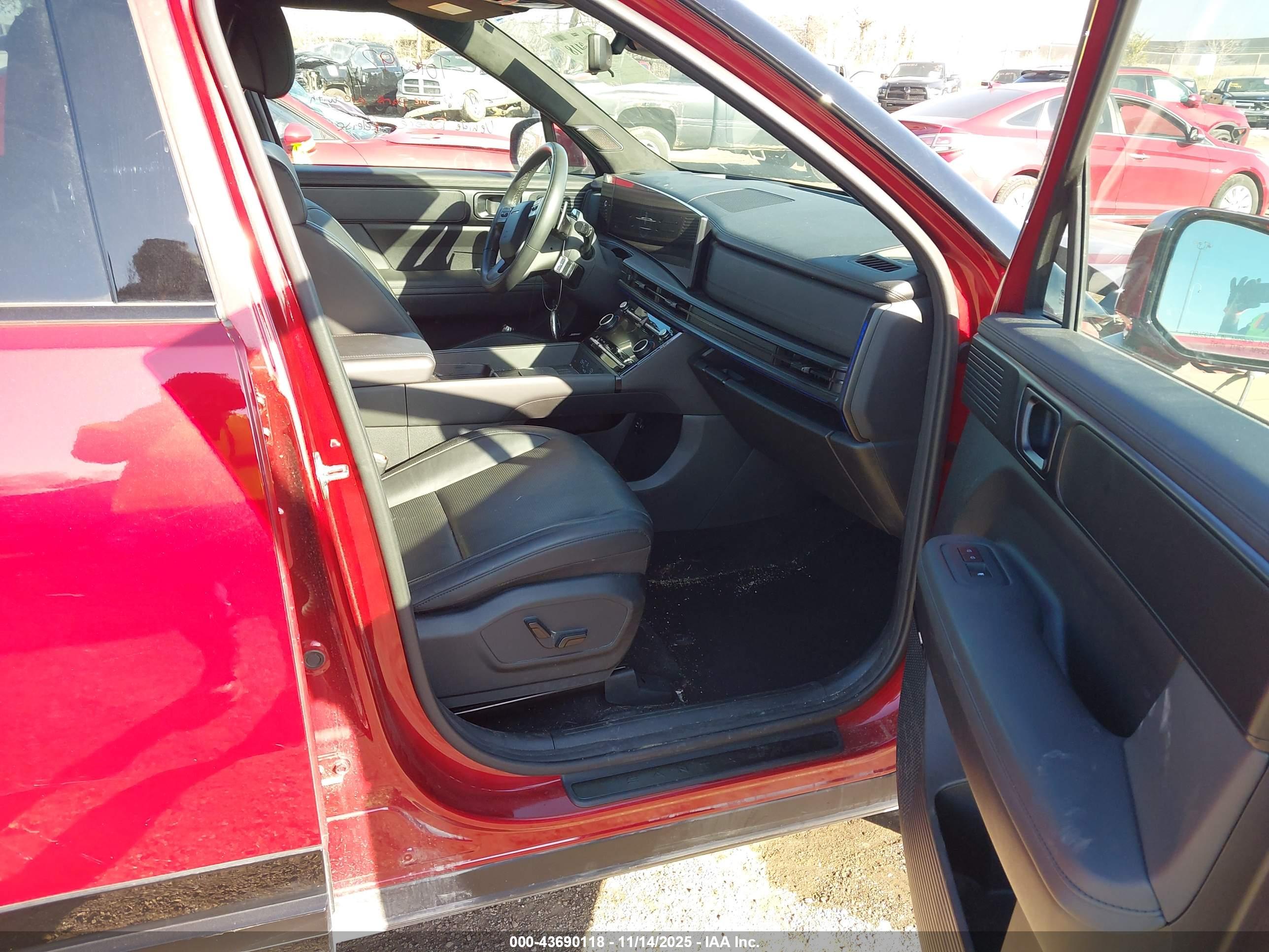 HYUNDAI SANTA image 5
