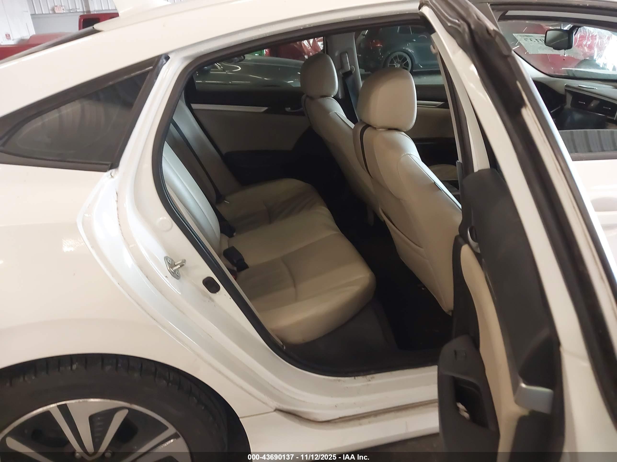 HONDA CIVIC image 8