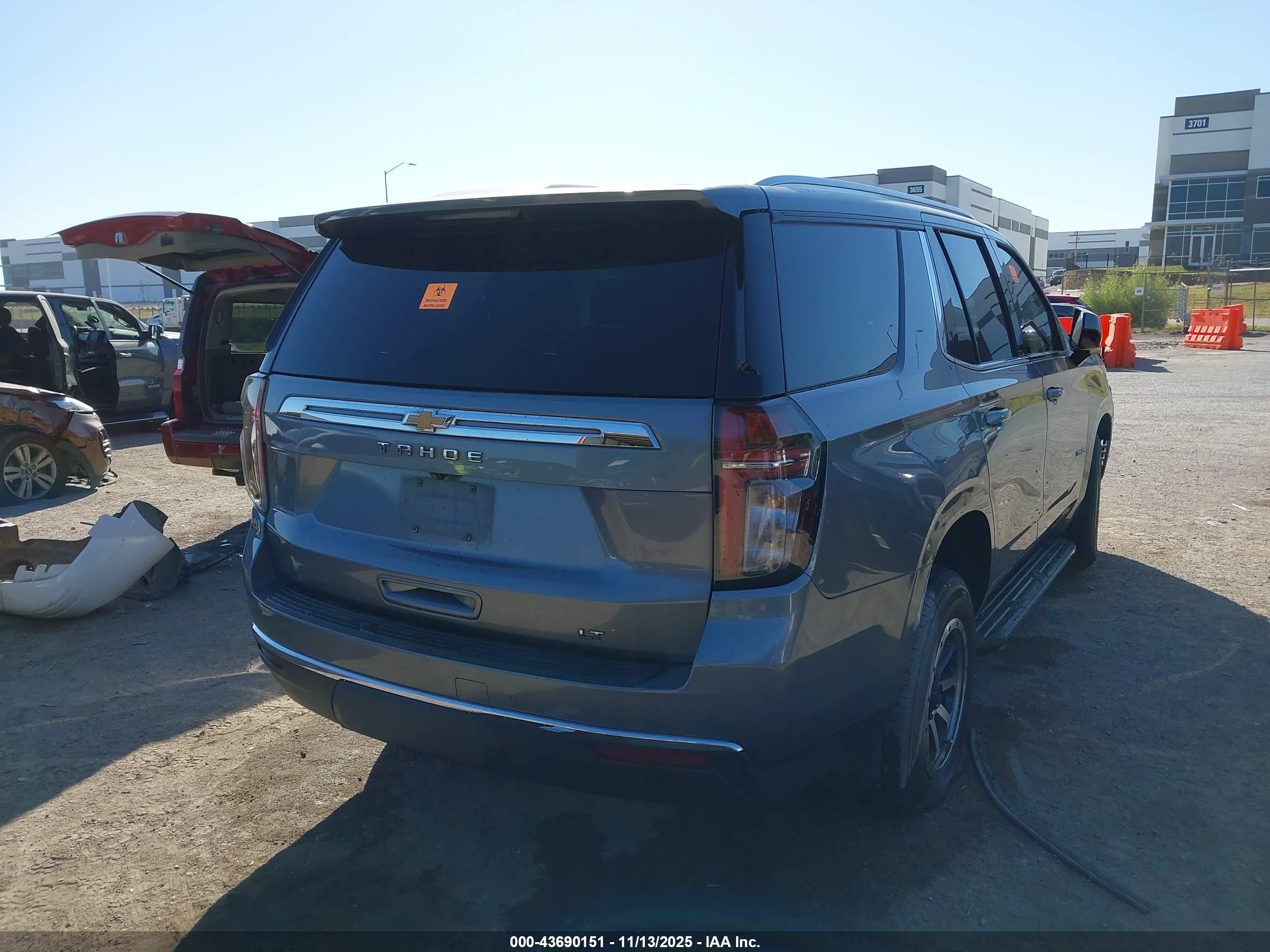 CHEVROLET TAHOE image 4