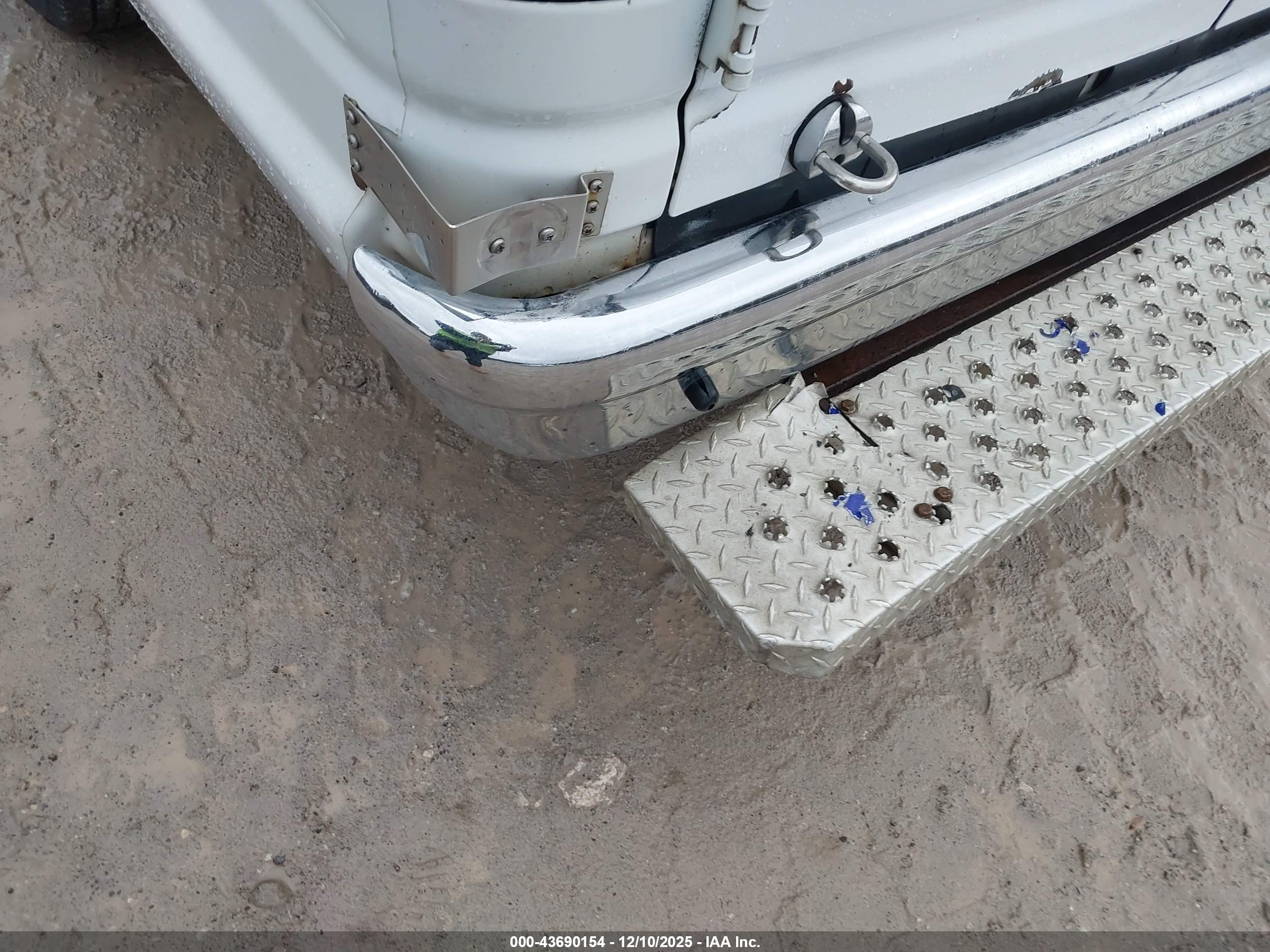 FORD E-350 image 6