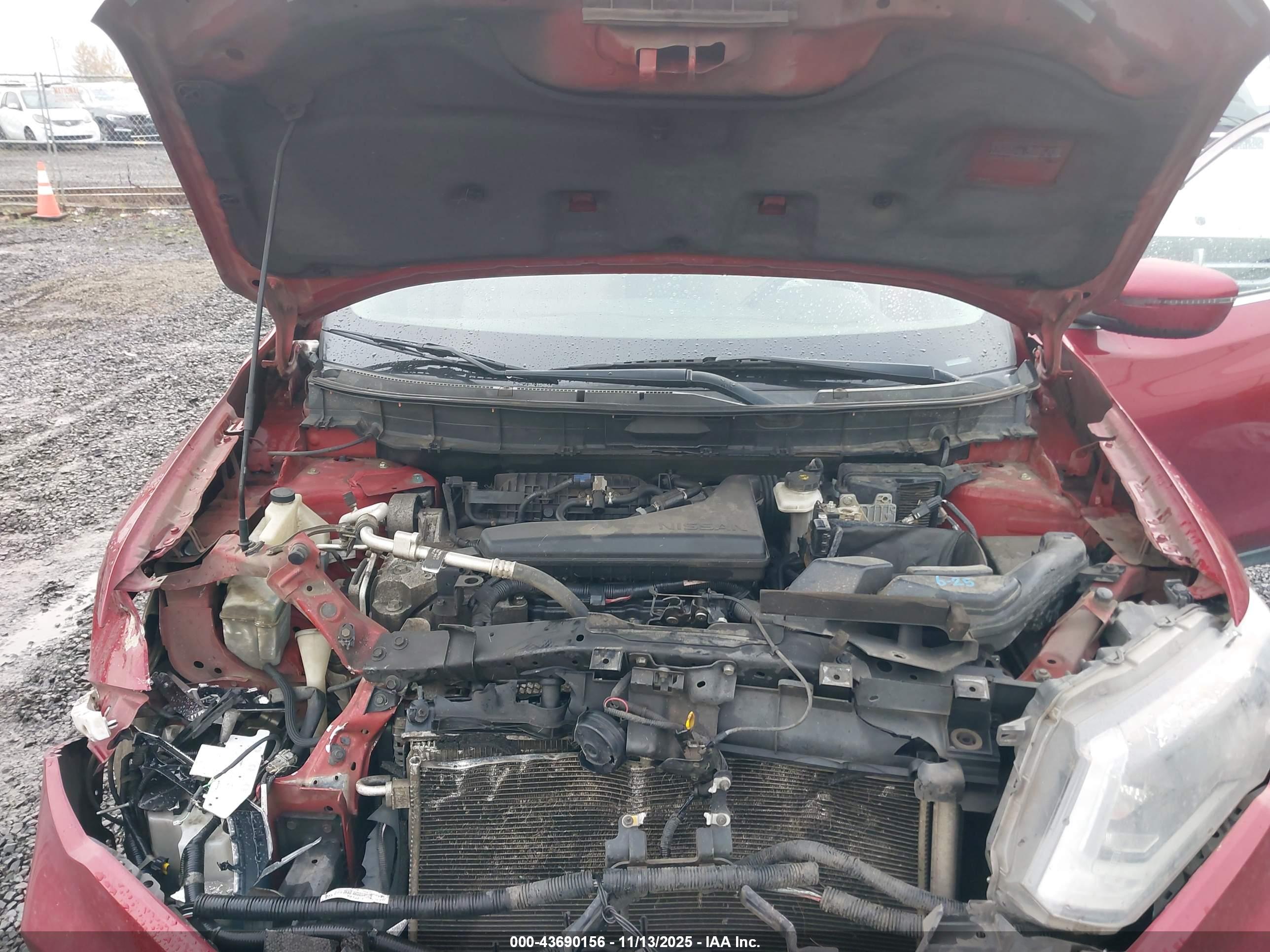 NISSAN ROGUE image 10