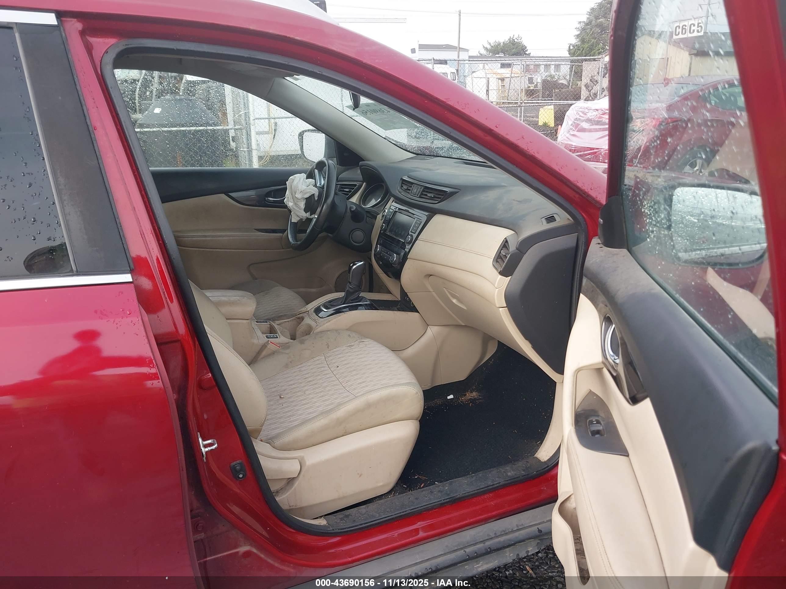 NISSAN ROGUE image 5