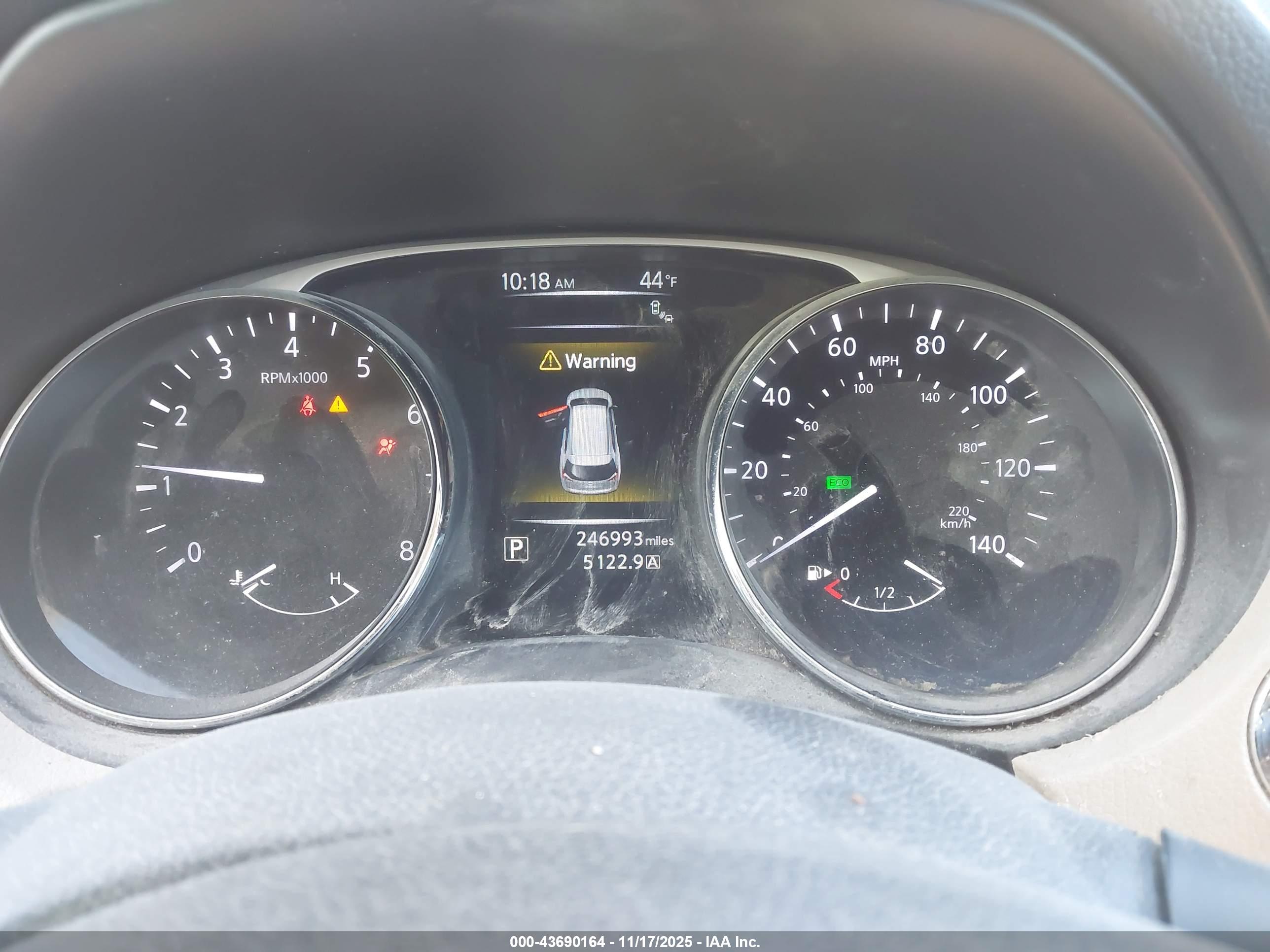 NISSAN ROGUE image 7