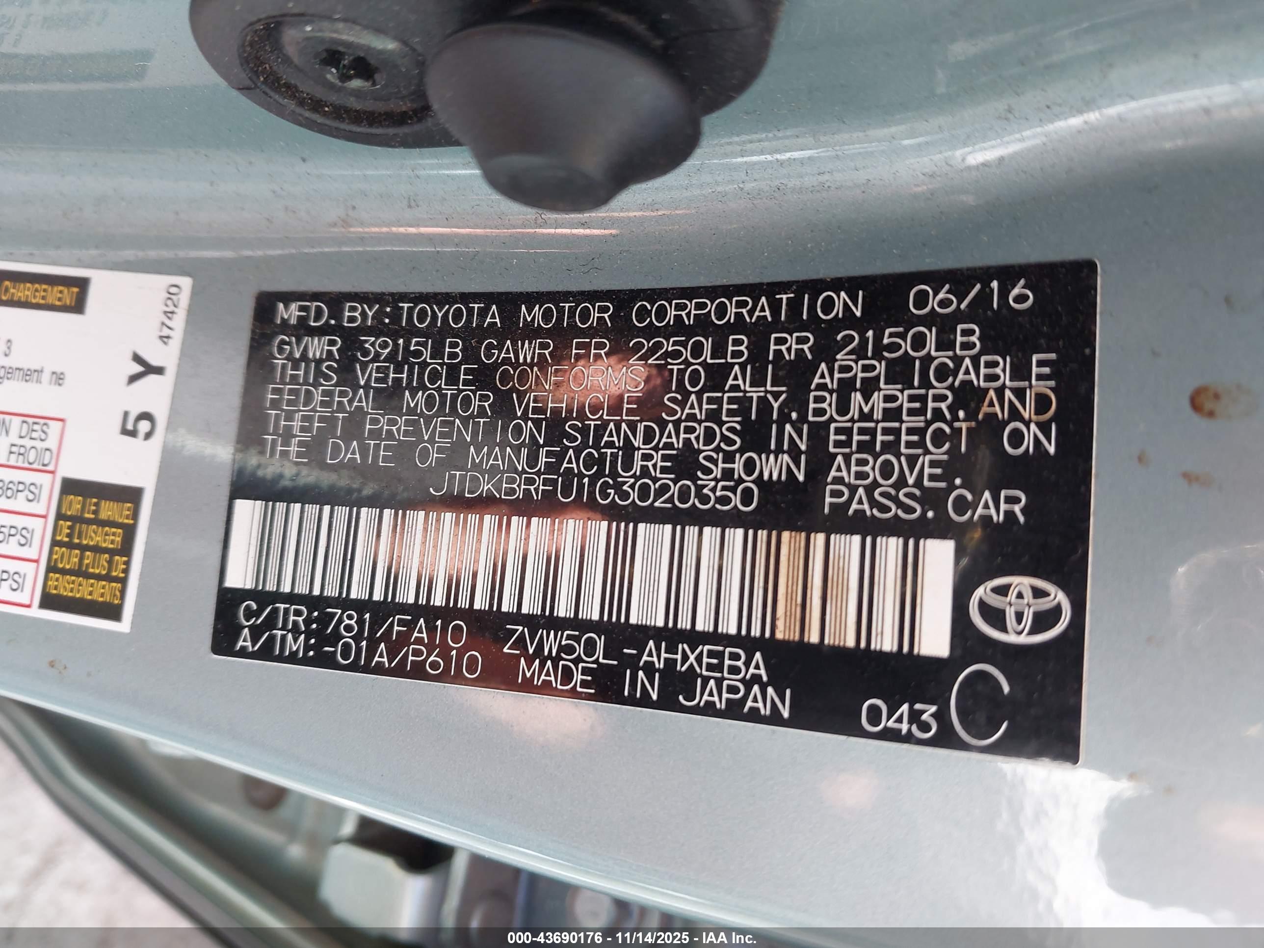TOYOTA PRIUS image 9