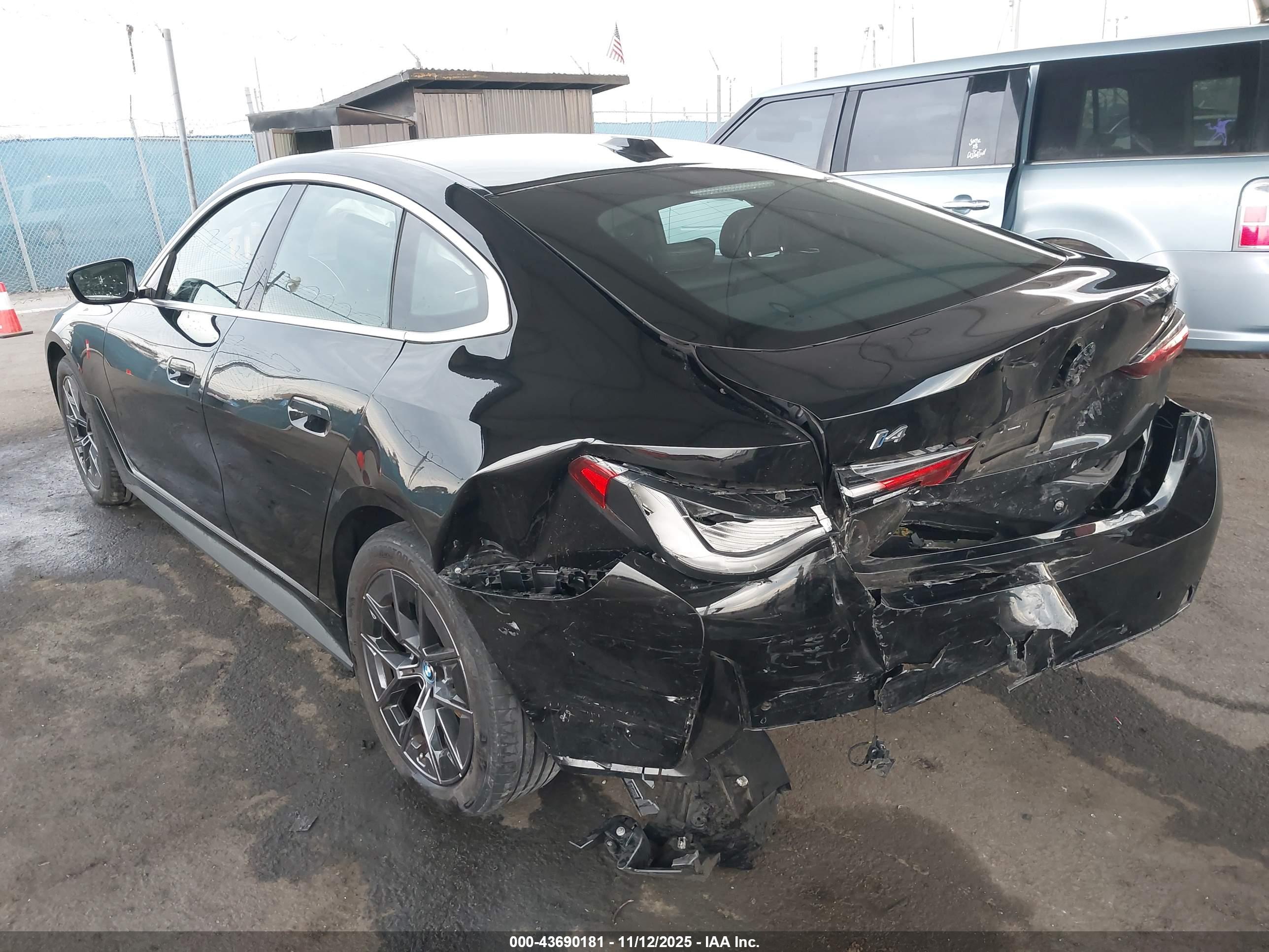 BMW I4 image 3