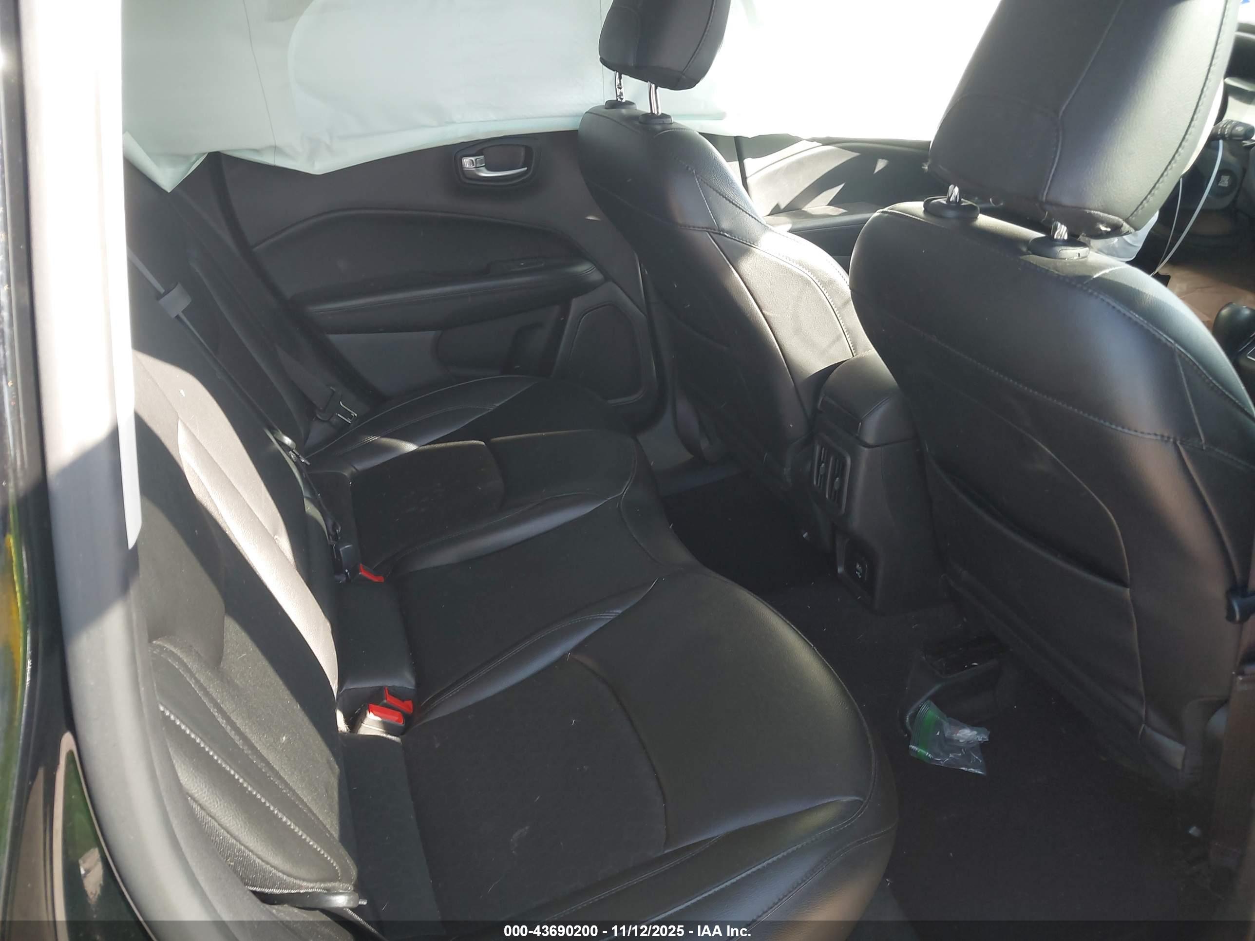 JEEP COMPASS image 8