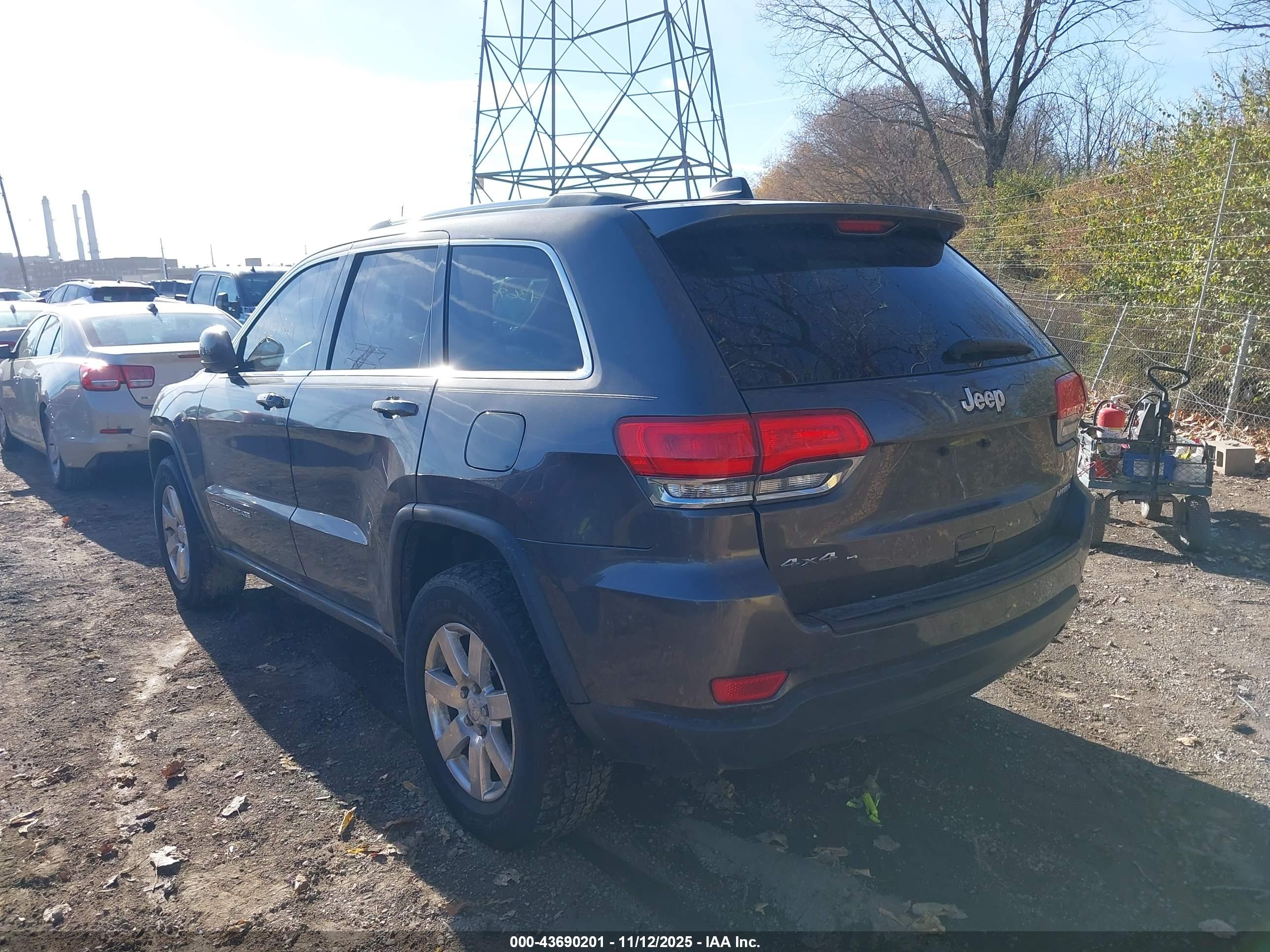 JEEP GRAND image 3