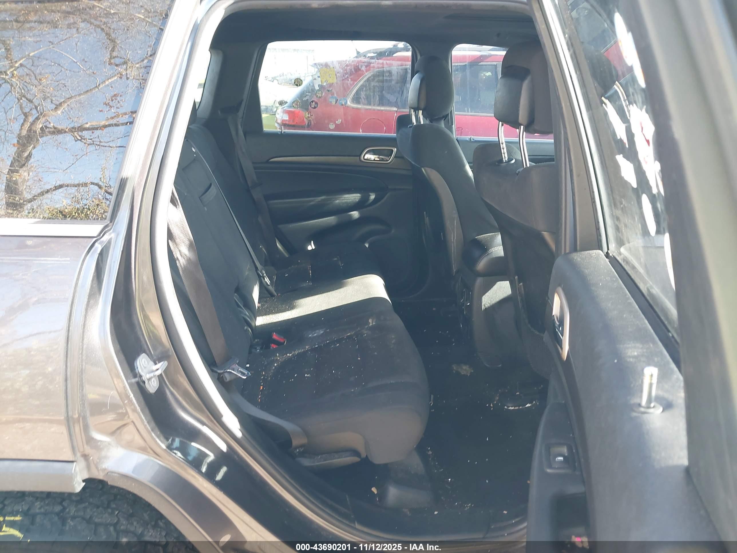JEEP GRAND image 8