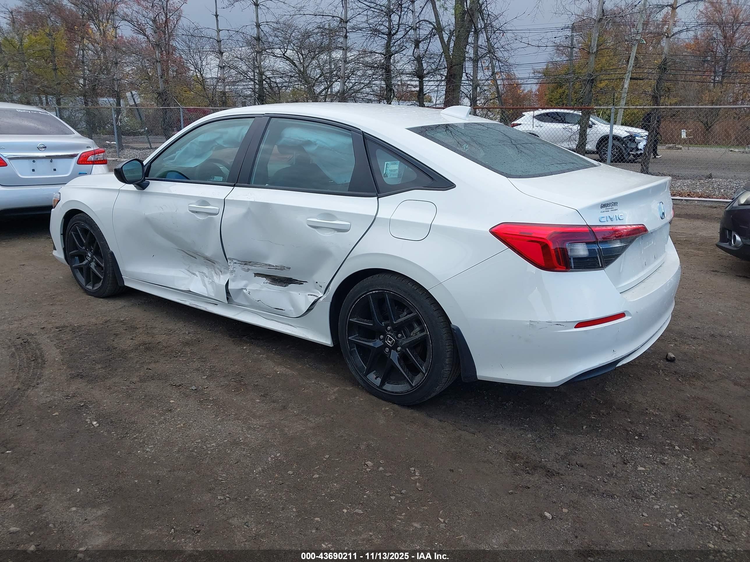 HONDA CIVIC image 3