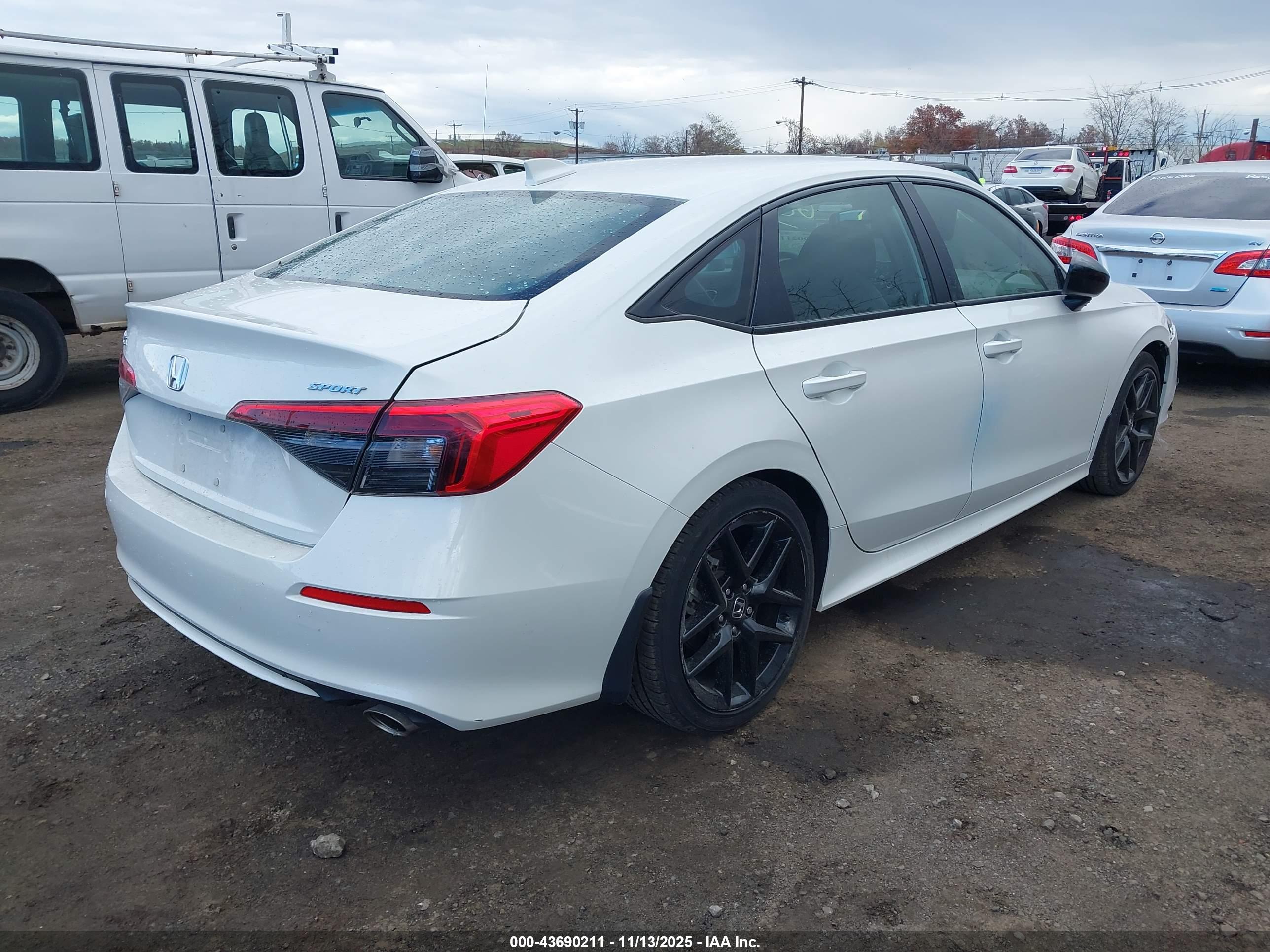 HONDA CIVIC image 4