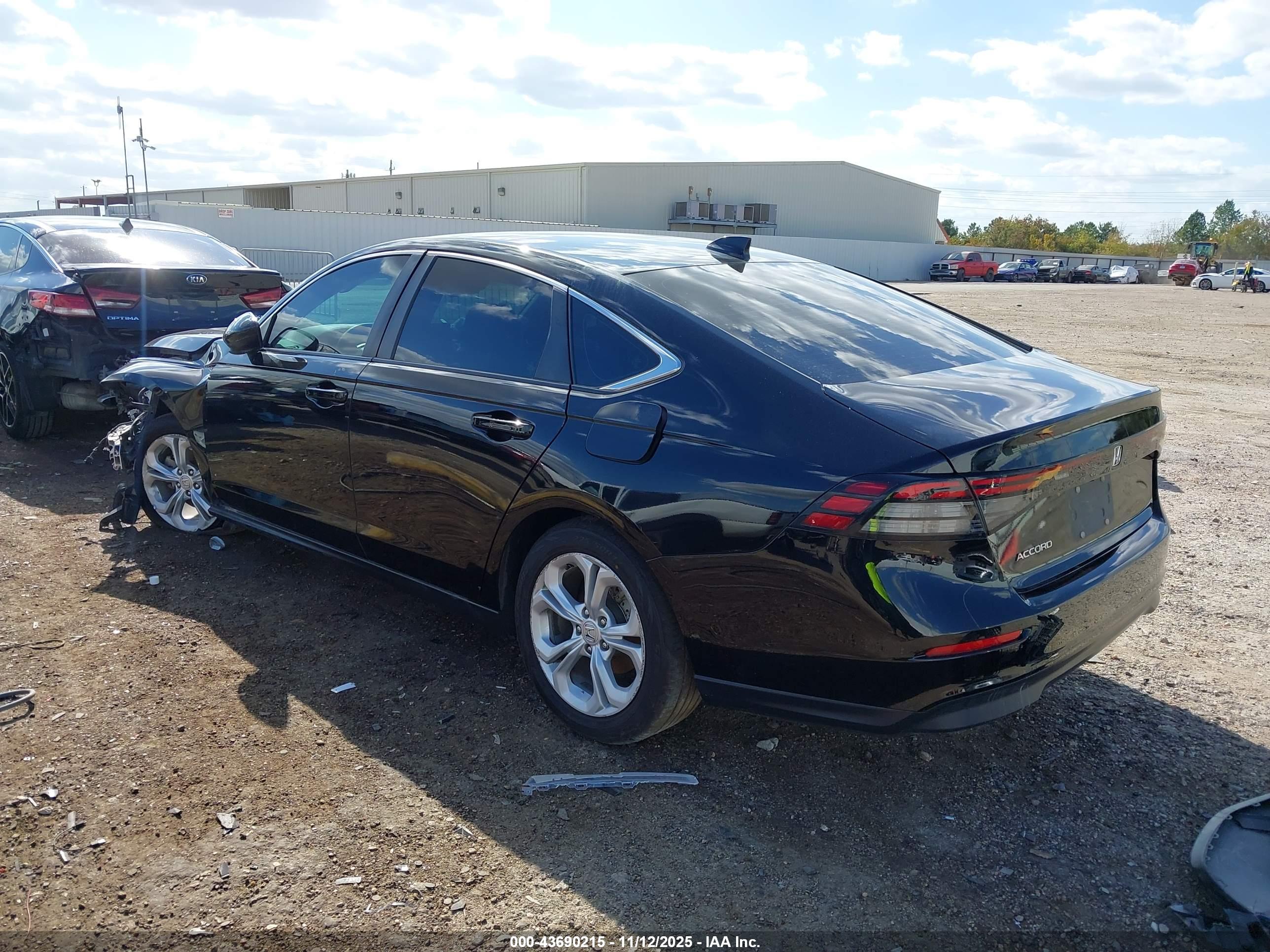 HONDA ACCORD image 3