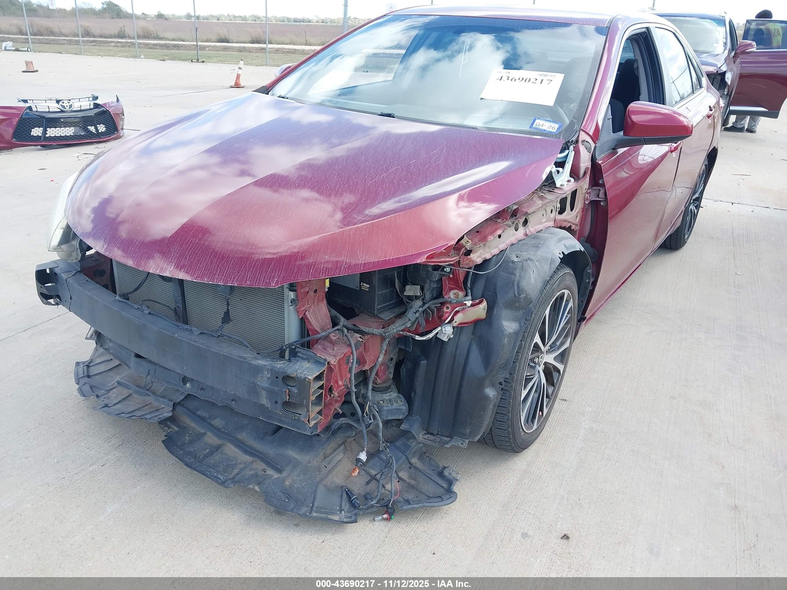 TOYOTA CAMRY image 6