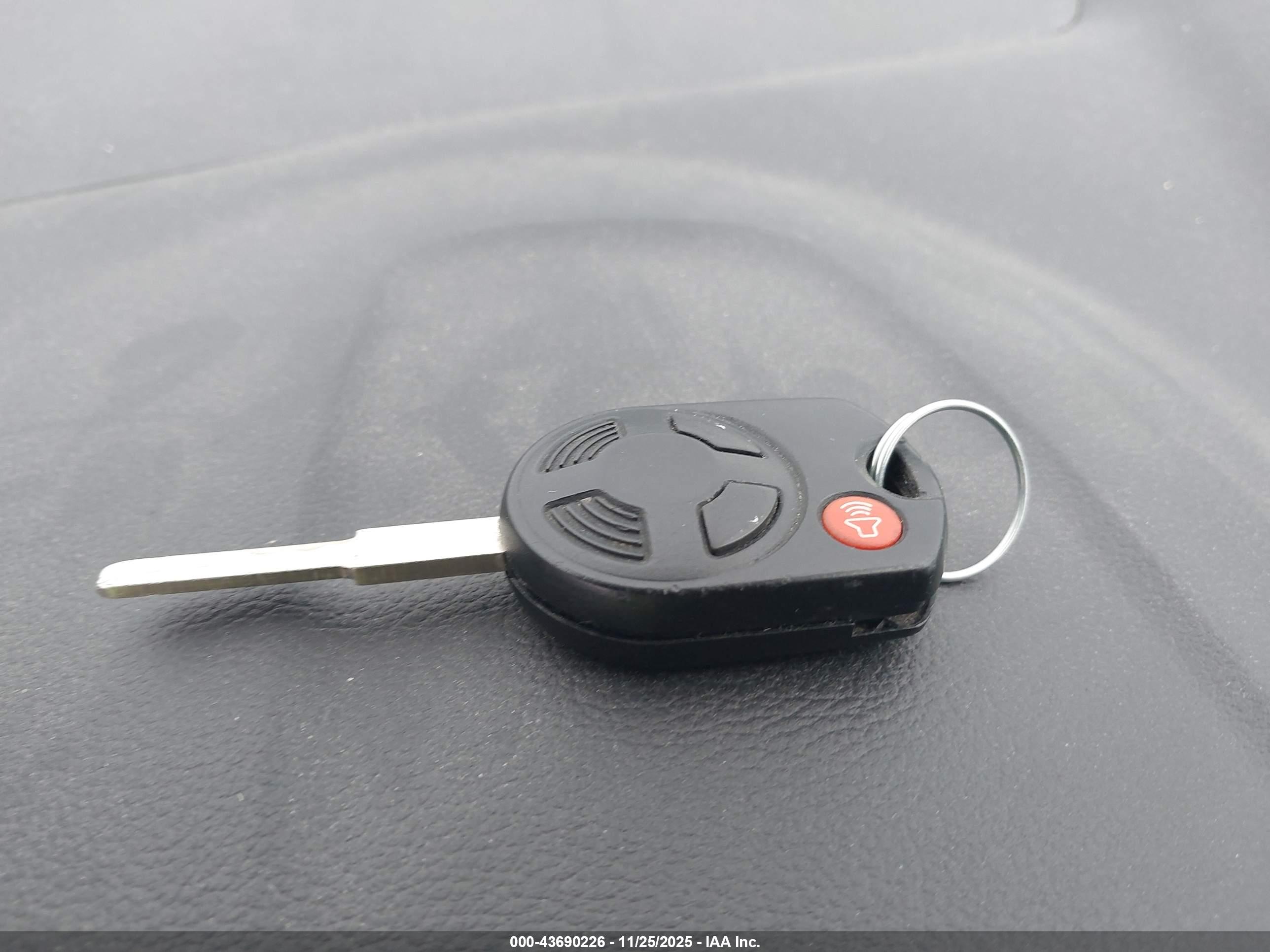 FORD ESCAPE image 11
