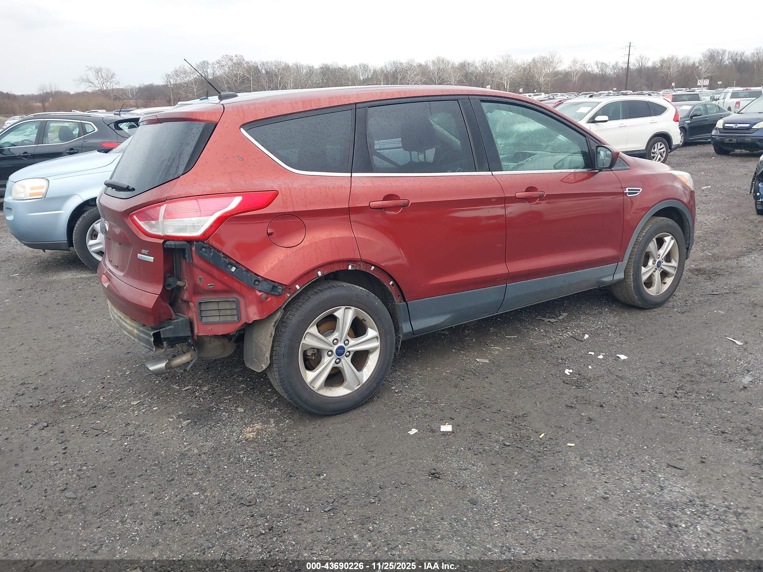 FORD ESCAPE image 4