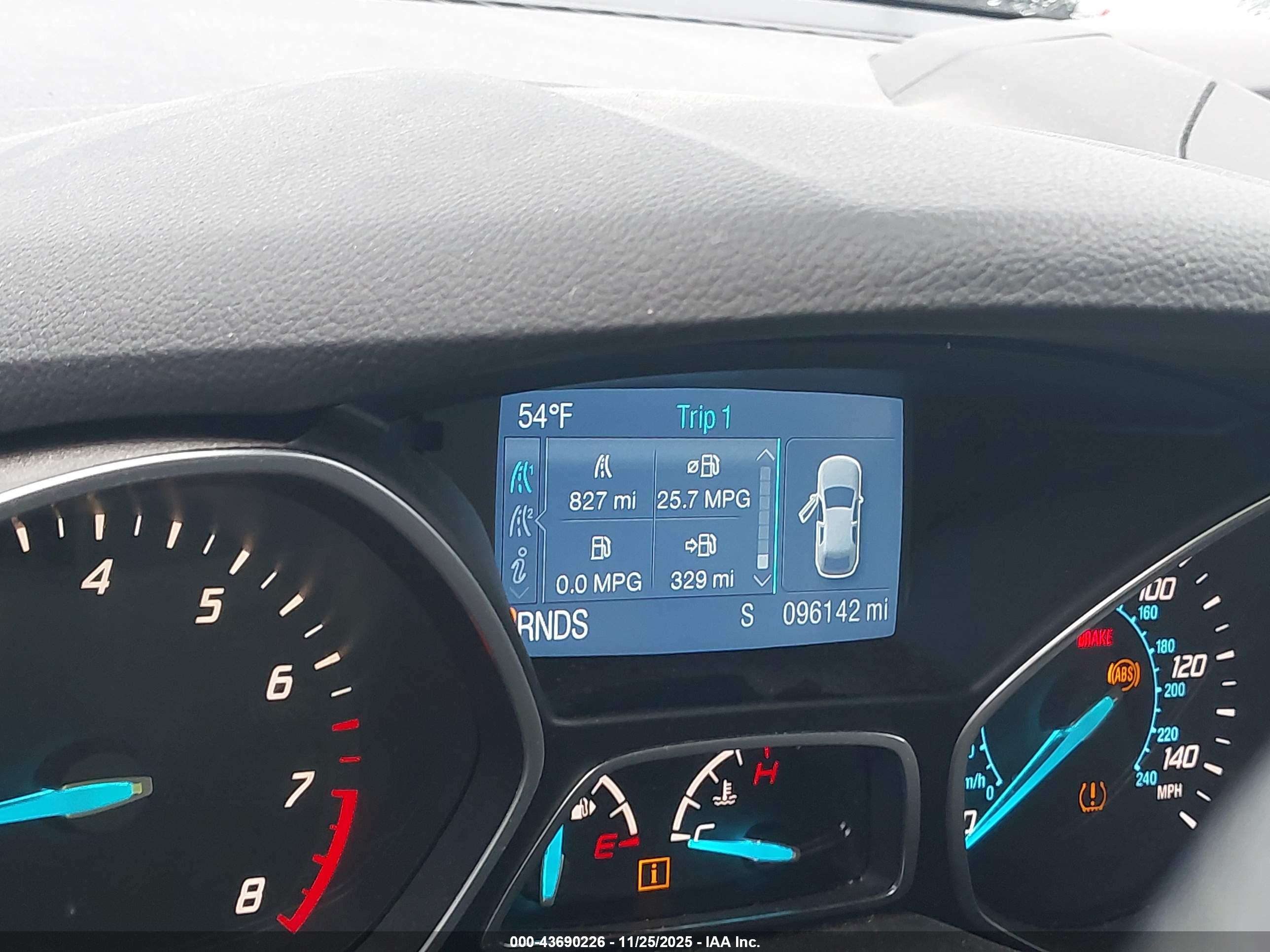 FORD ESCAPE image 7