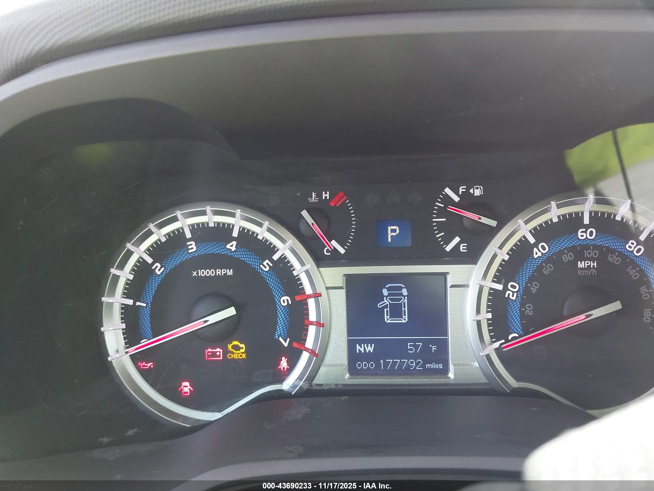 TOYOTA 4RUNNER image 7