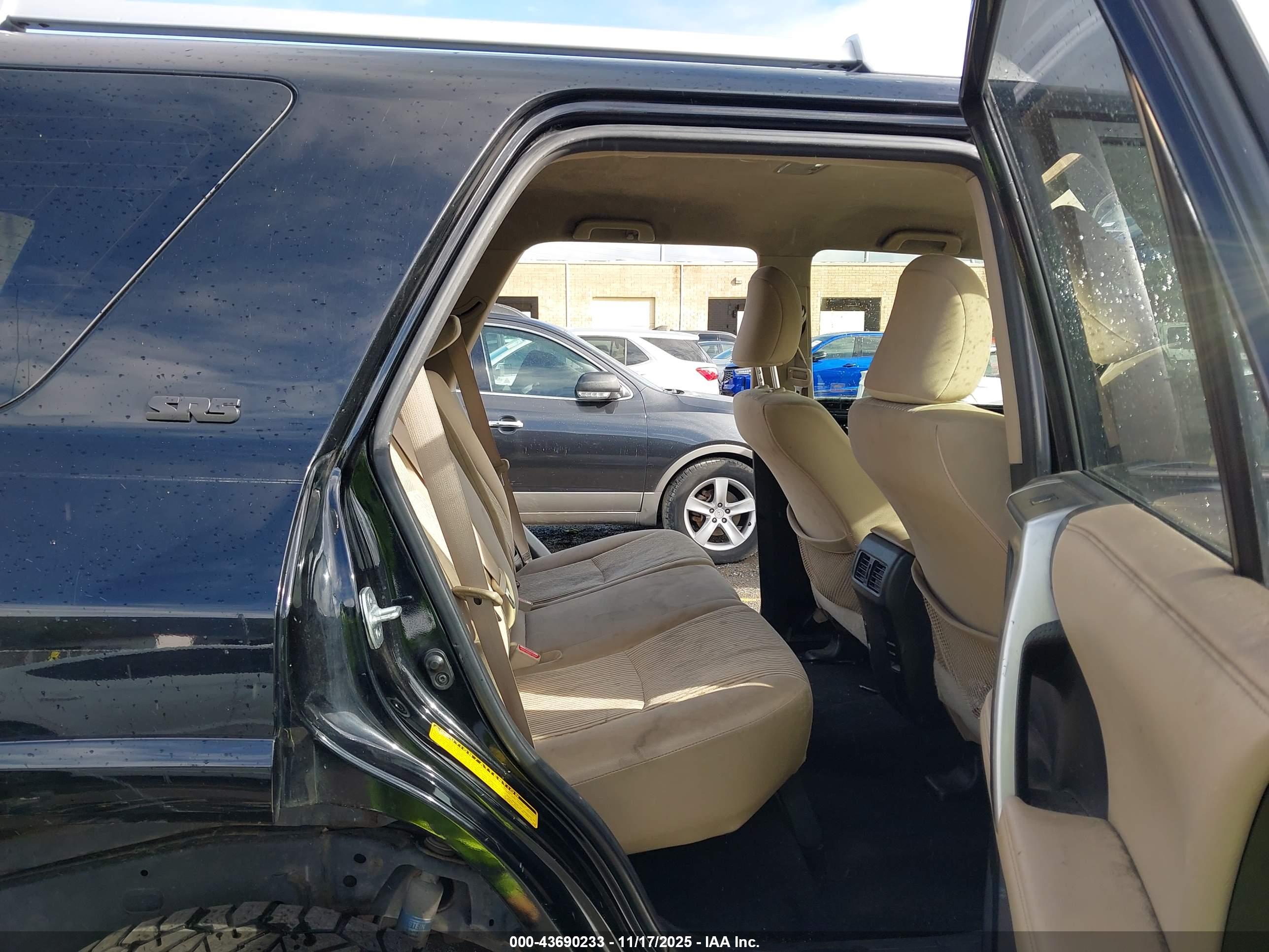 TOYOTA 4RUNNER image 8