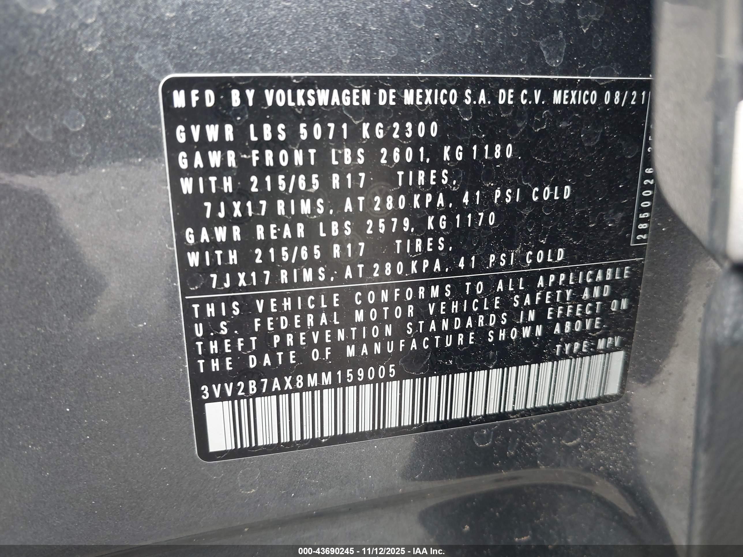 VOLKSWAGEN TIGUAN image 9