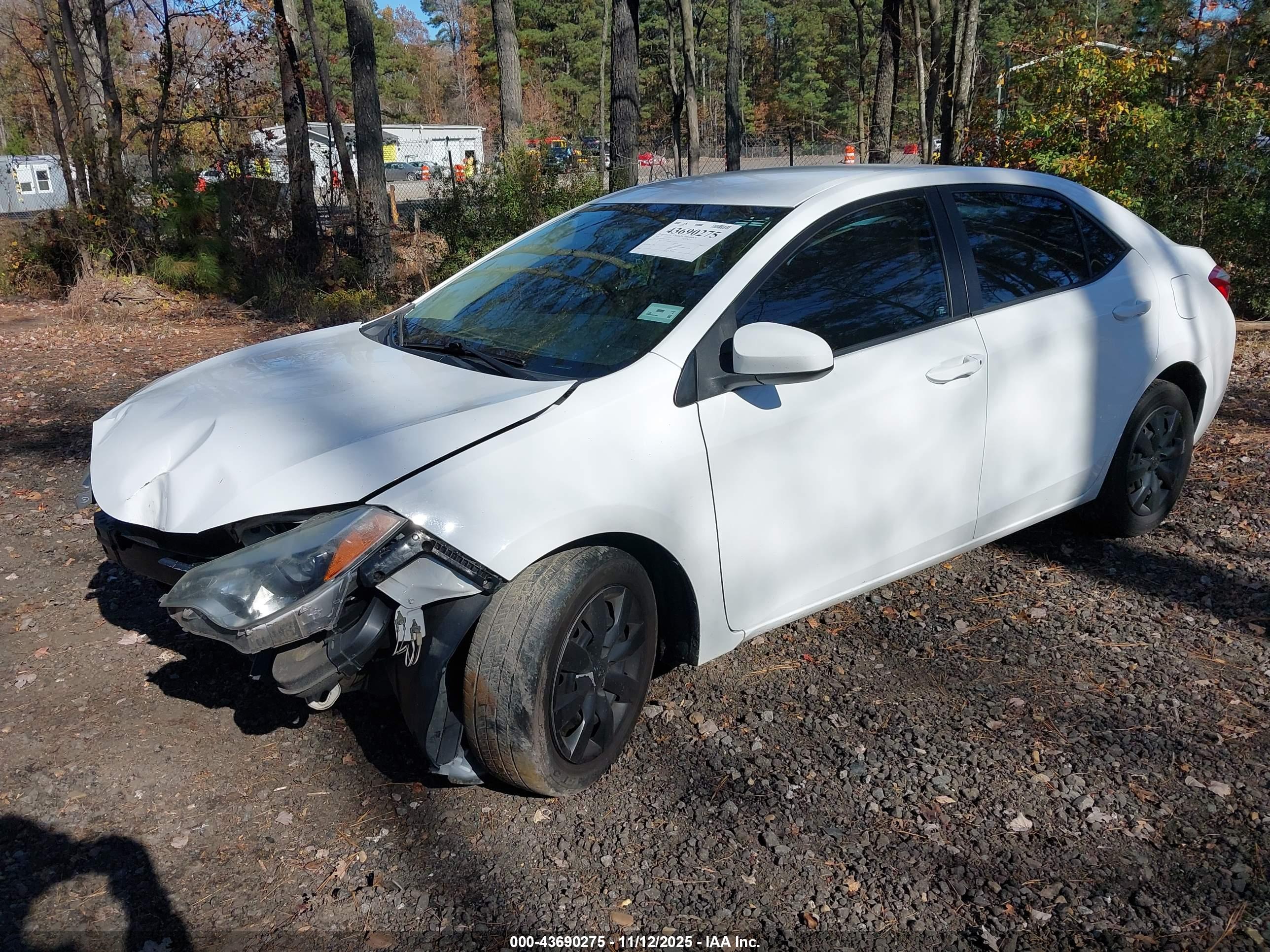 TOYOTA COROLLA image 2