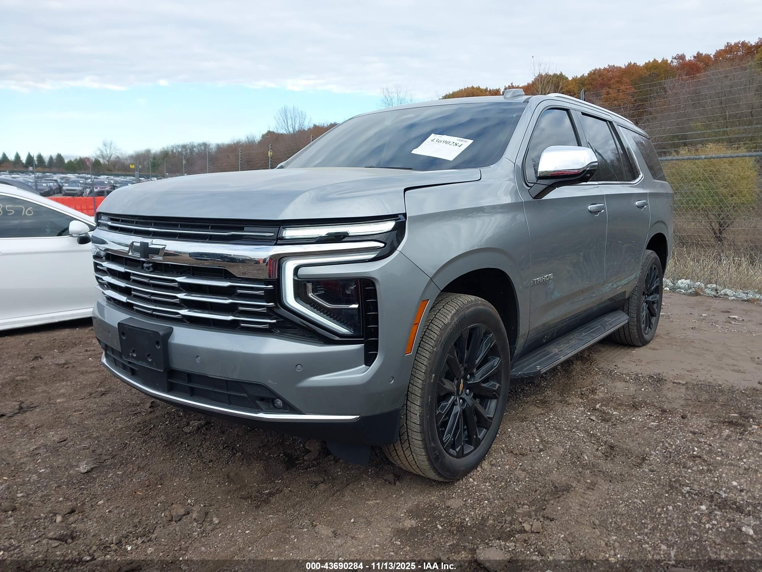 CHEVROLET TAHOE image 2