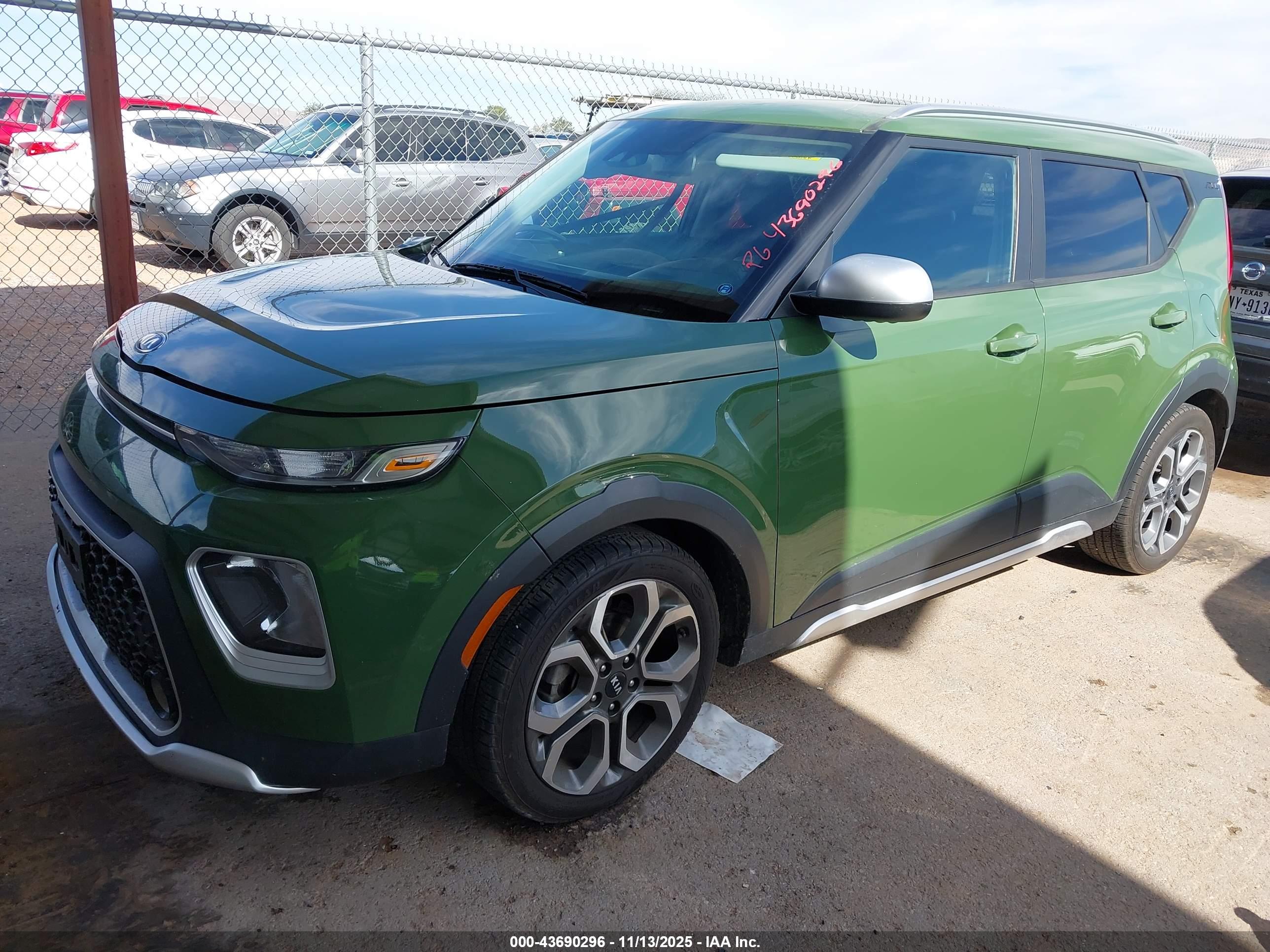 KIA SOUL image 2