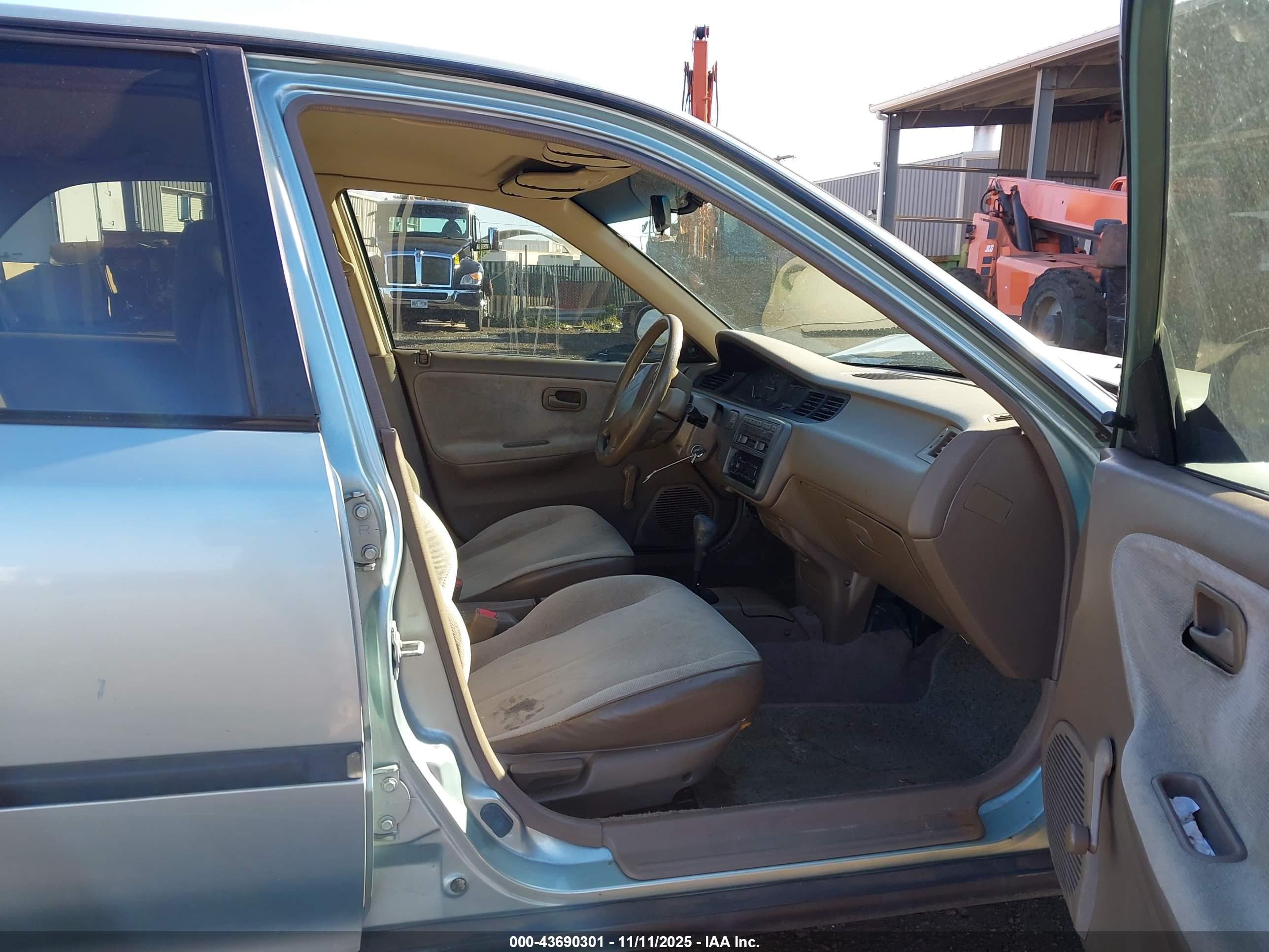 HONDA CIVIC image 5