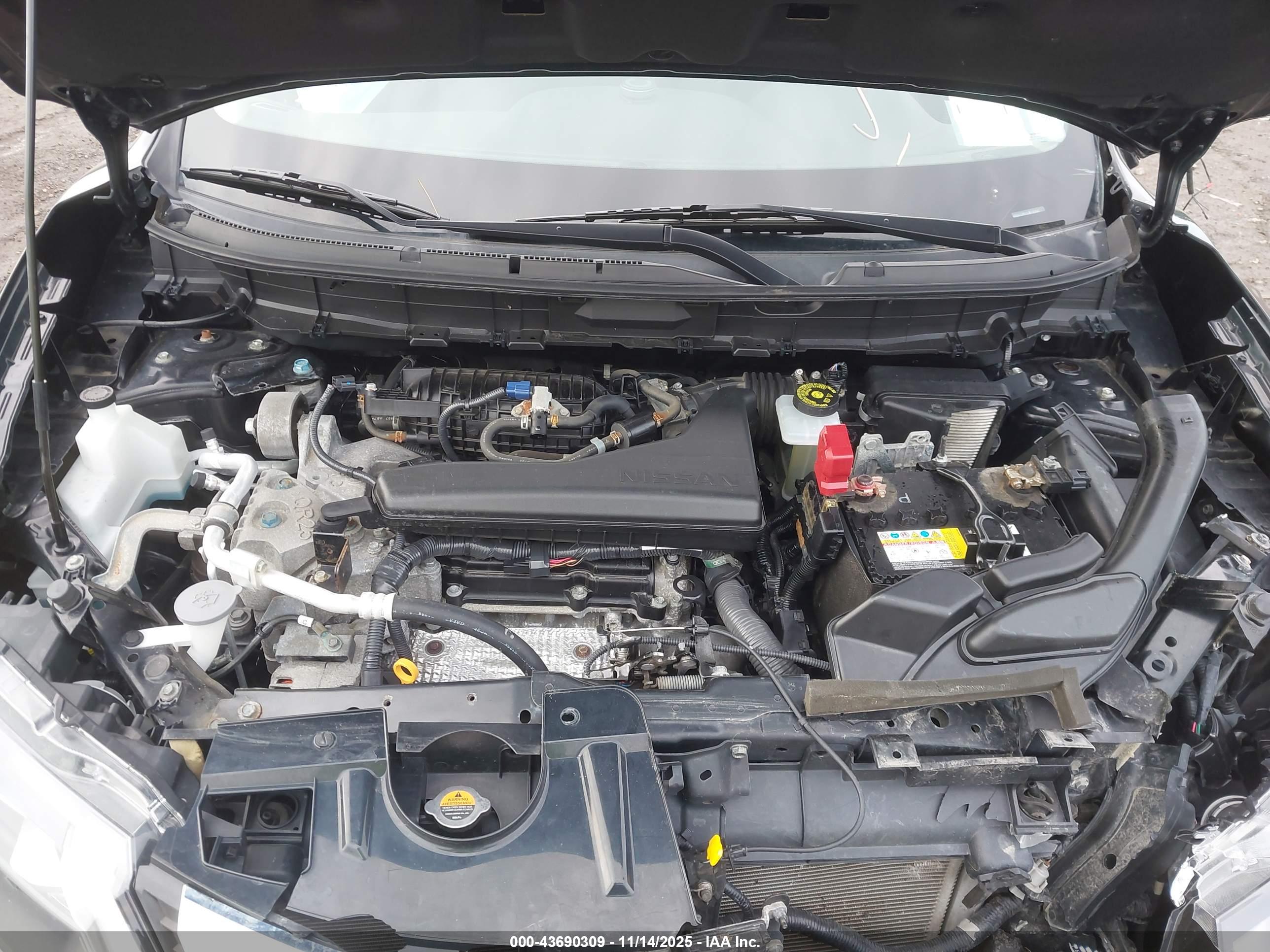 NISSAN ROGUE image 10