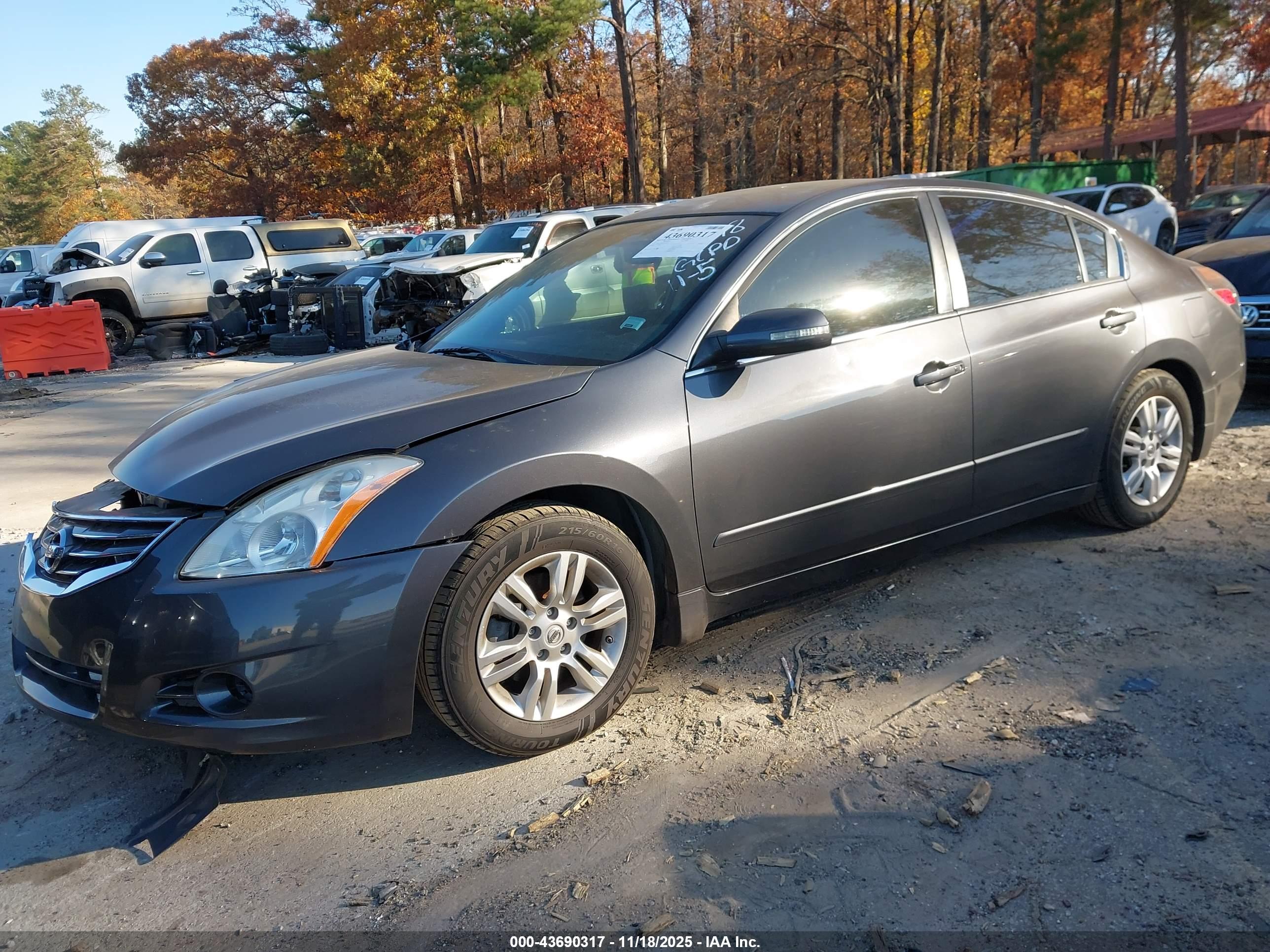 NISSAN ALTIMA image 2