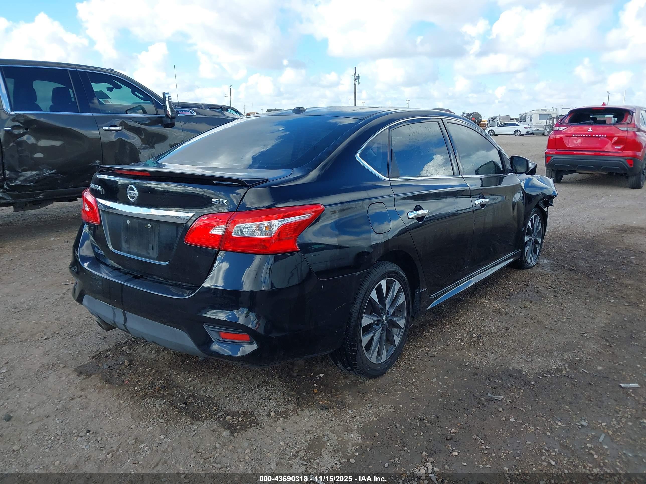 NISSAN SENTRA image 4