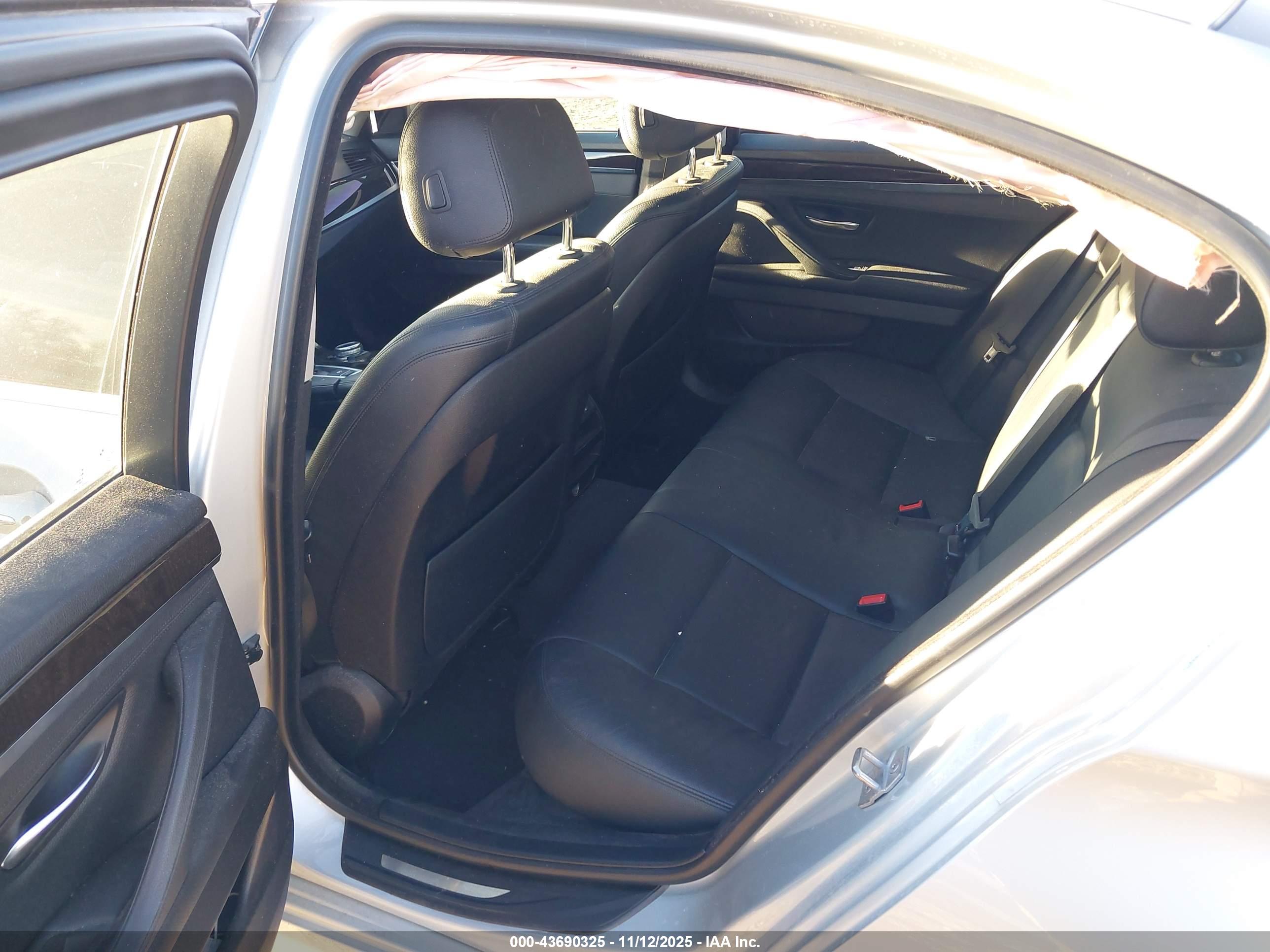 BMW 535I image 8
