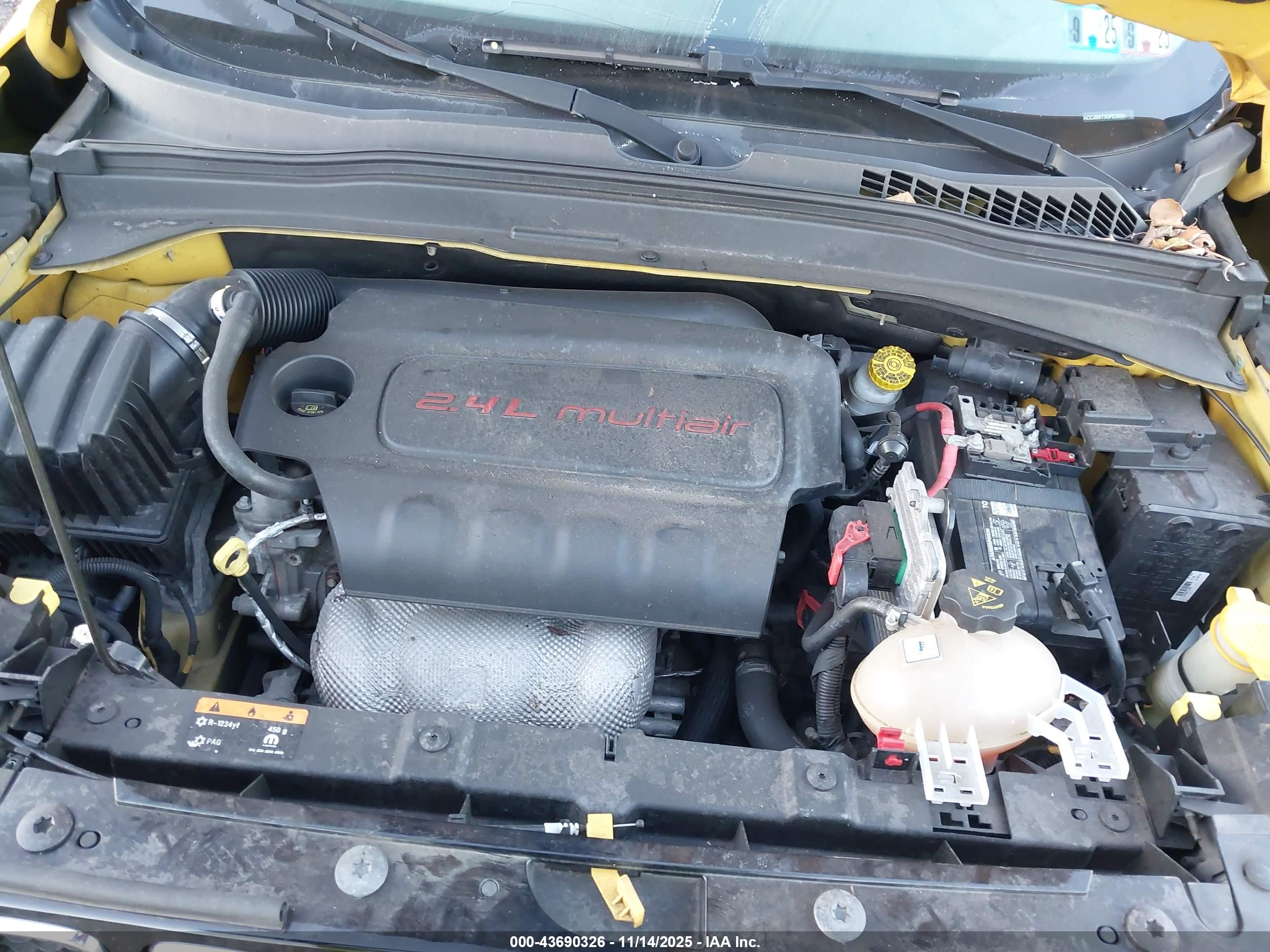 JEEP RENEGADE image 10
