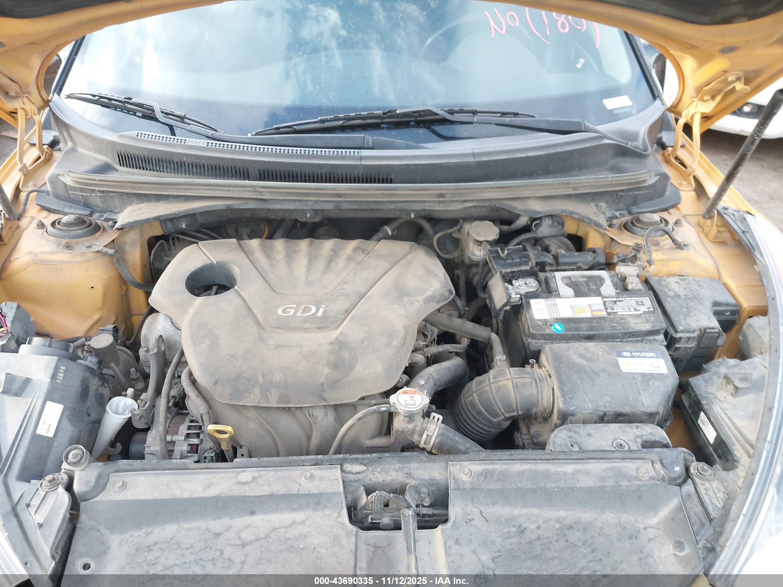 HYUNDAI VELOSTER image 10