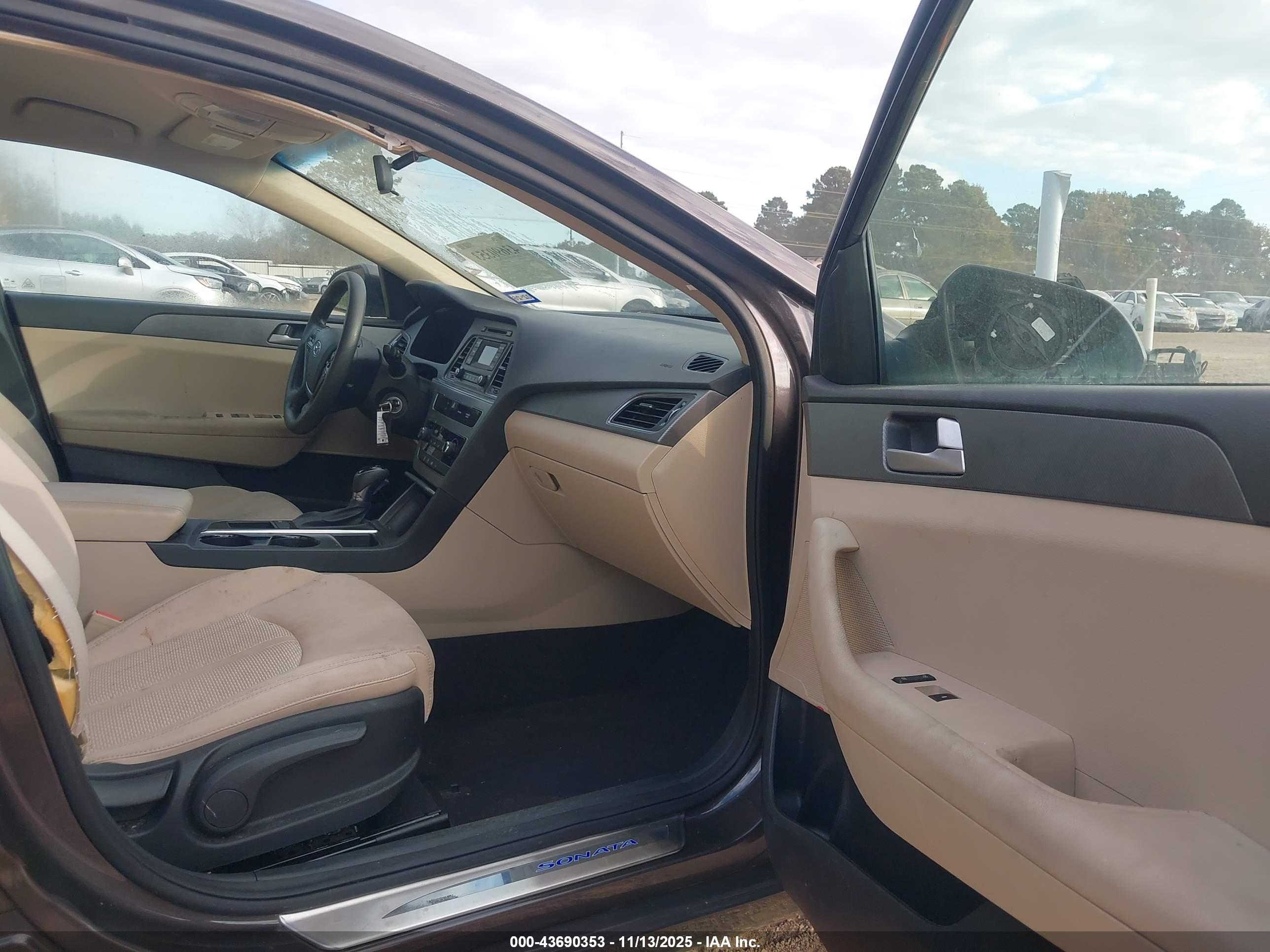 HYUNDAI SONATA image 5