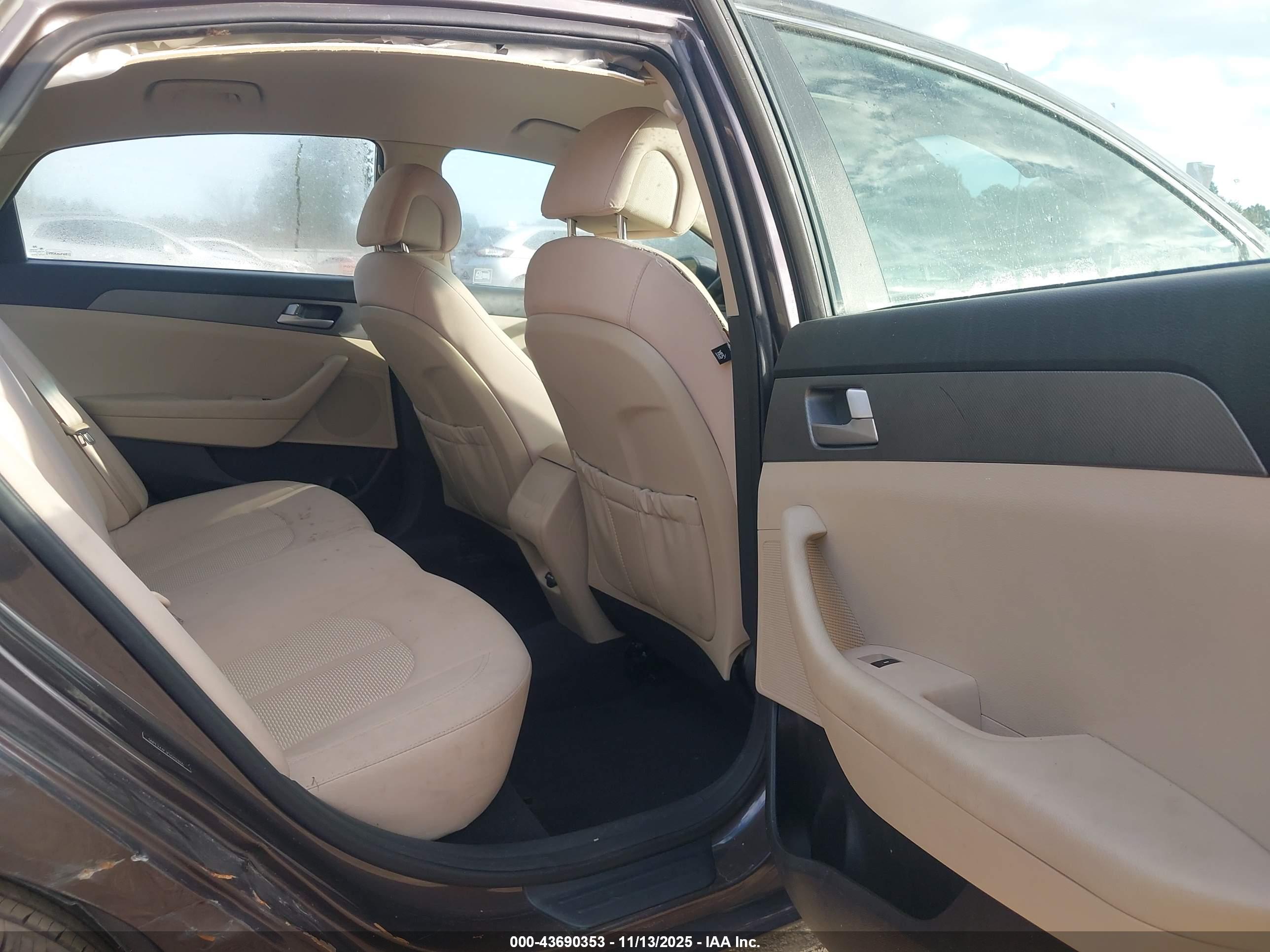 HYUNDAI SONATA image 8
