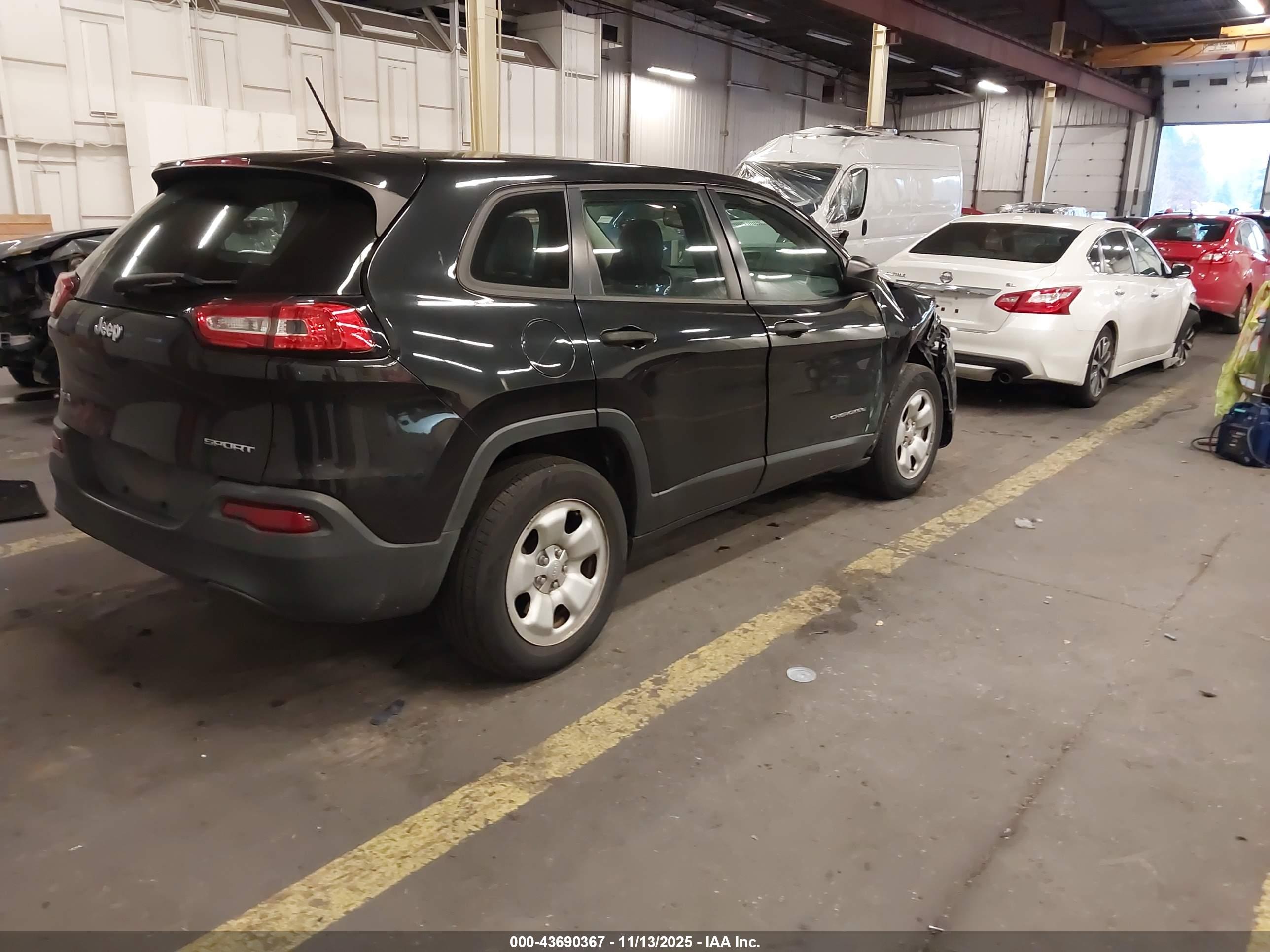 JEEP CHEROKEE image 4