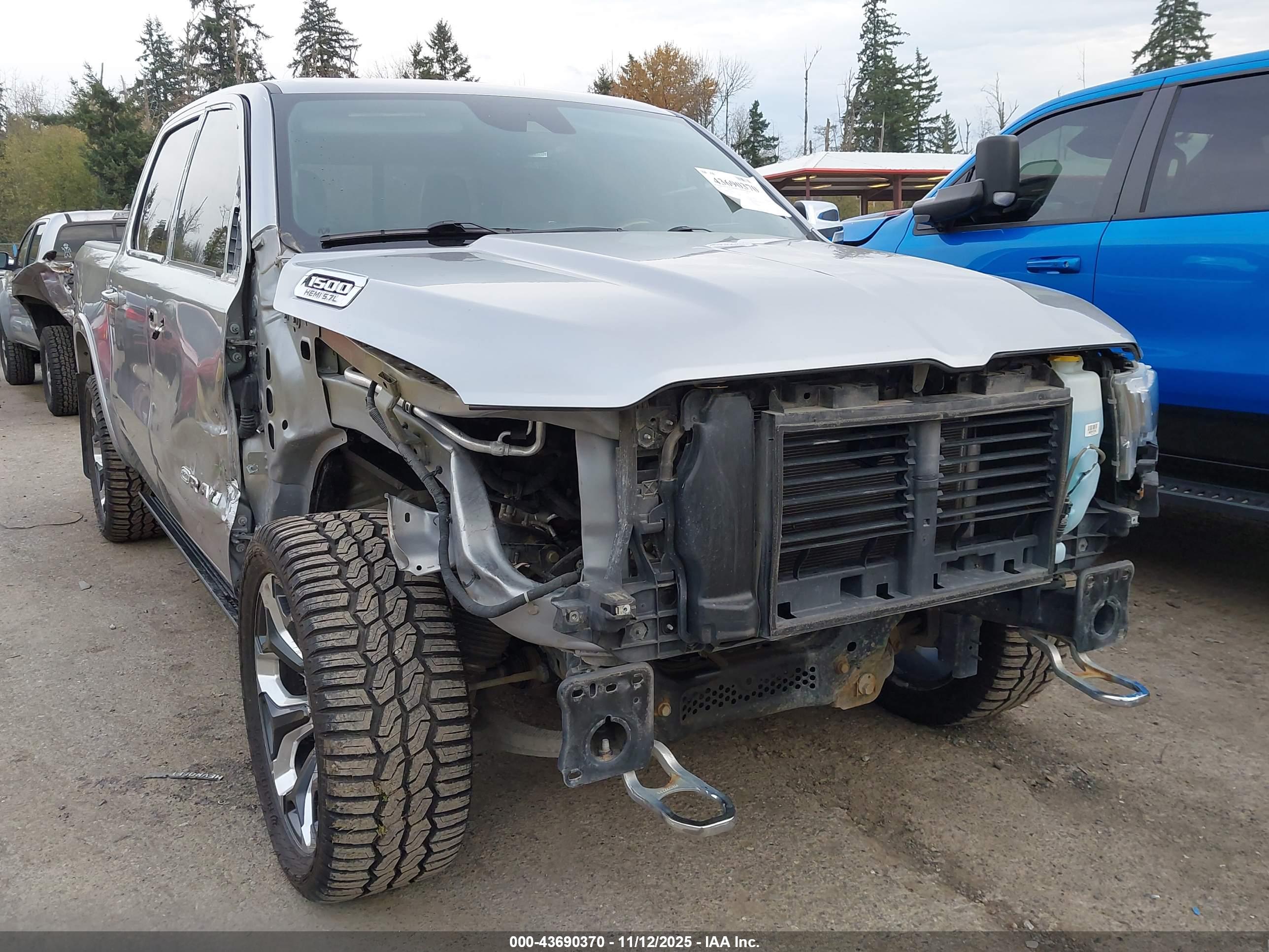 RAM 1500 image 6