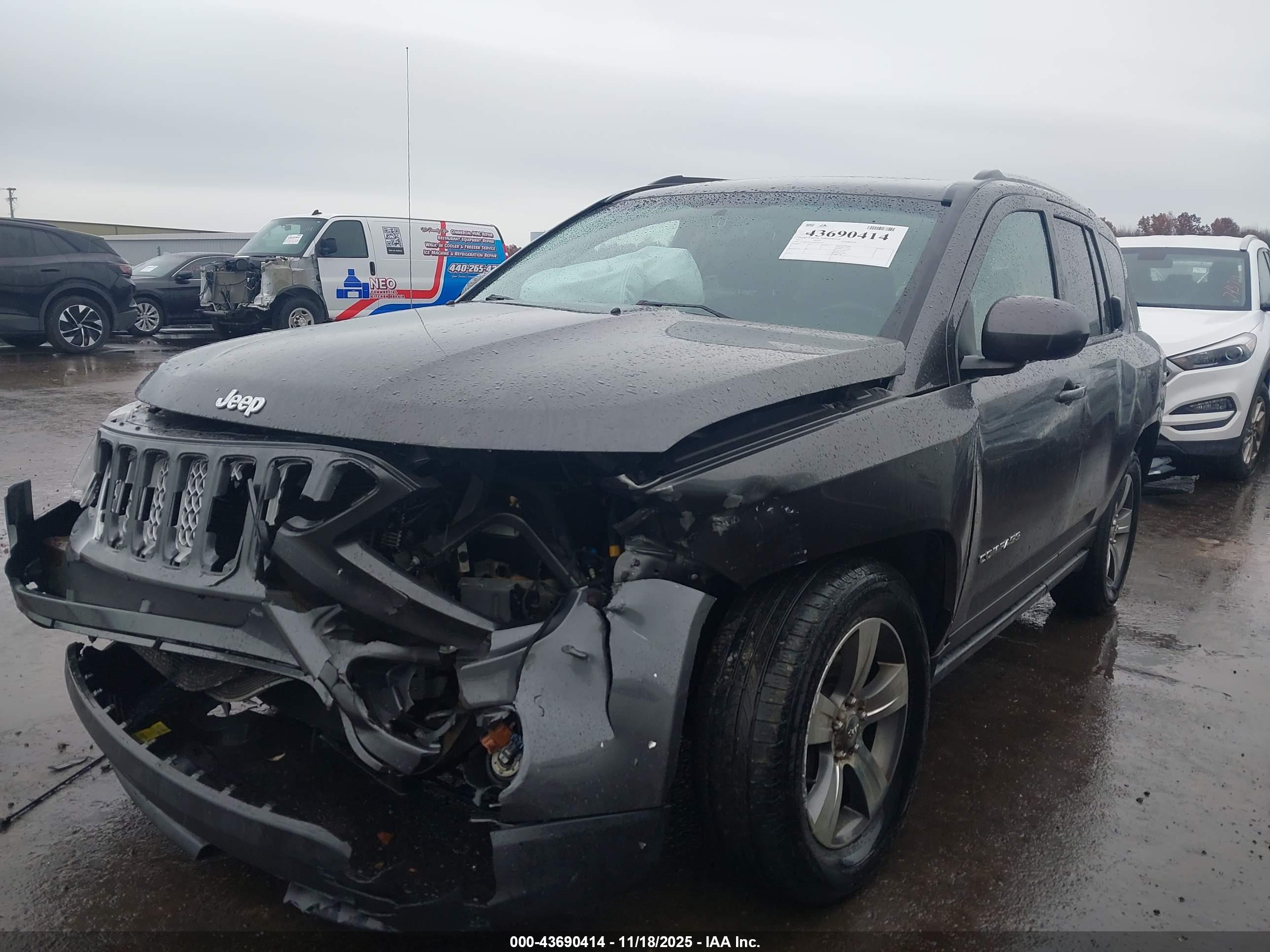 JEEP COMPASS image 2