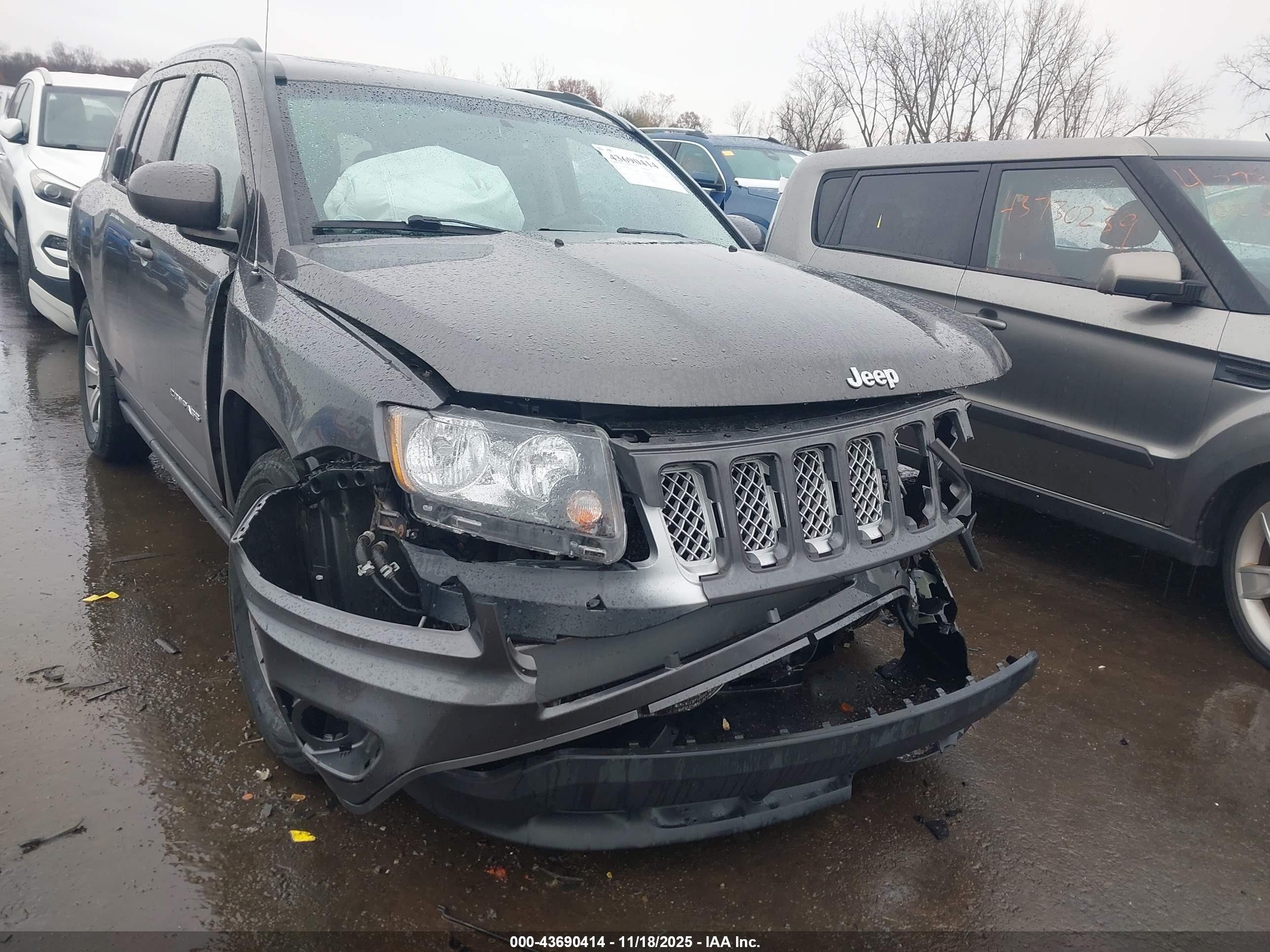 JEEP COMPASS image 6